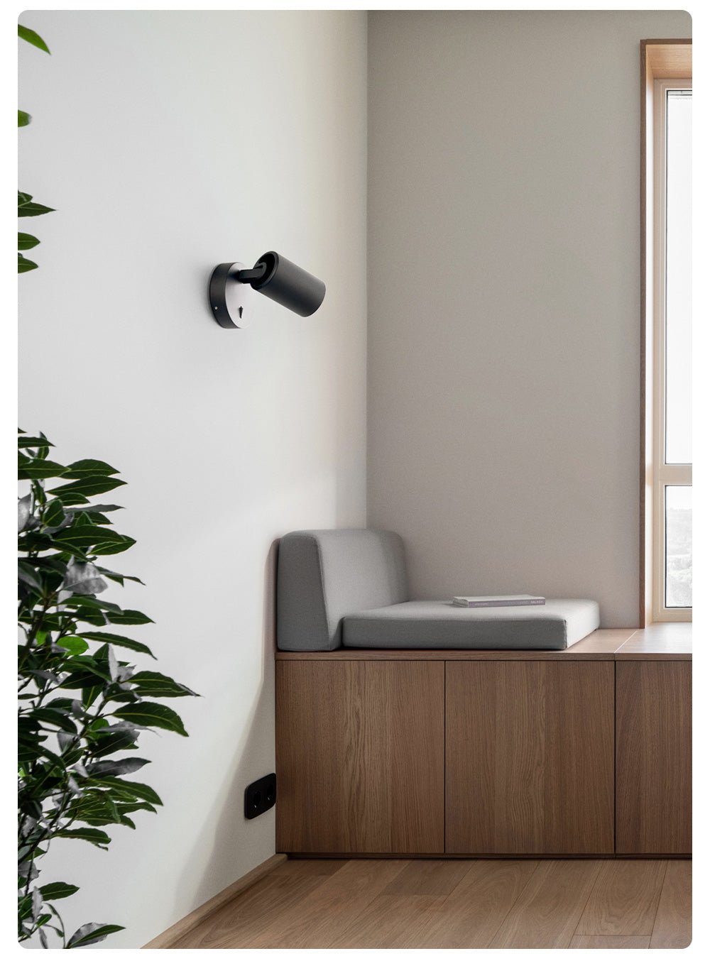 Metal Rowen Wall Spotlight, Plug-In Wall Sconce, detail 5