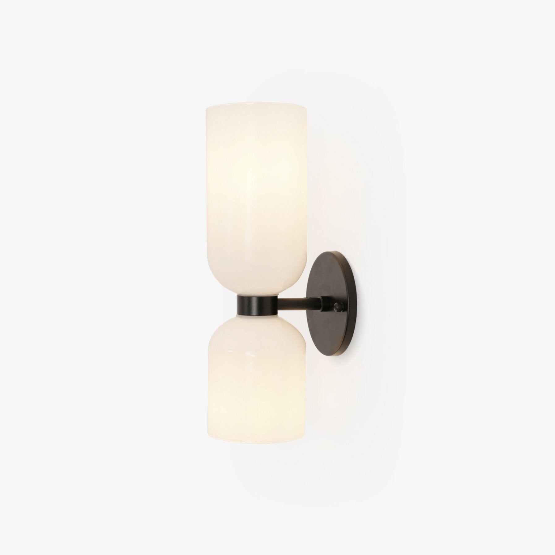 Edie Wall Light - Φ 4.7 x H 13.8 Brass, Hardwired Wall Sconce