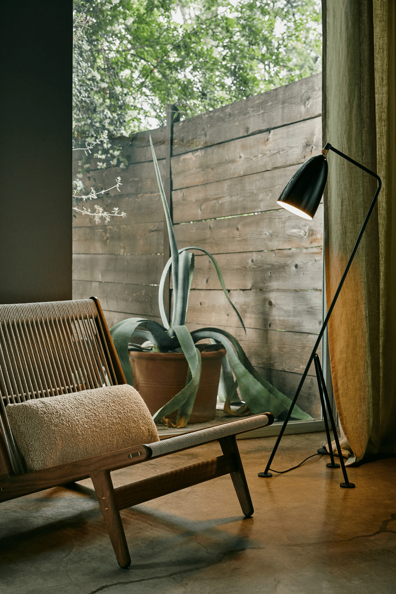 Lean Floor Light, Floor Lamp, detail 10