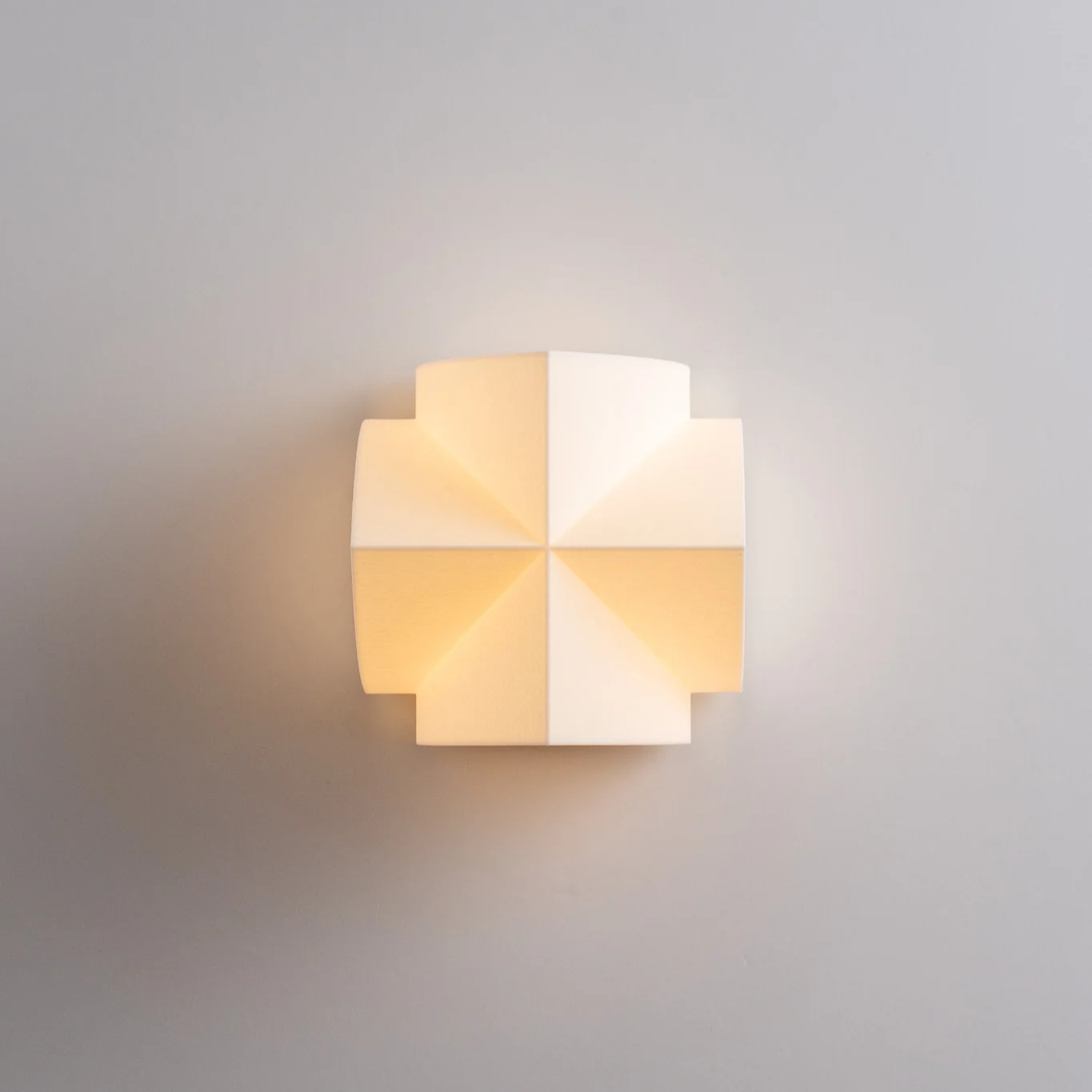 Naala Wall Light, Hardwired Wall Sconce, detail 25