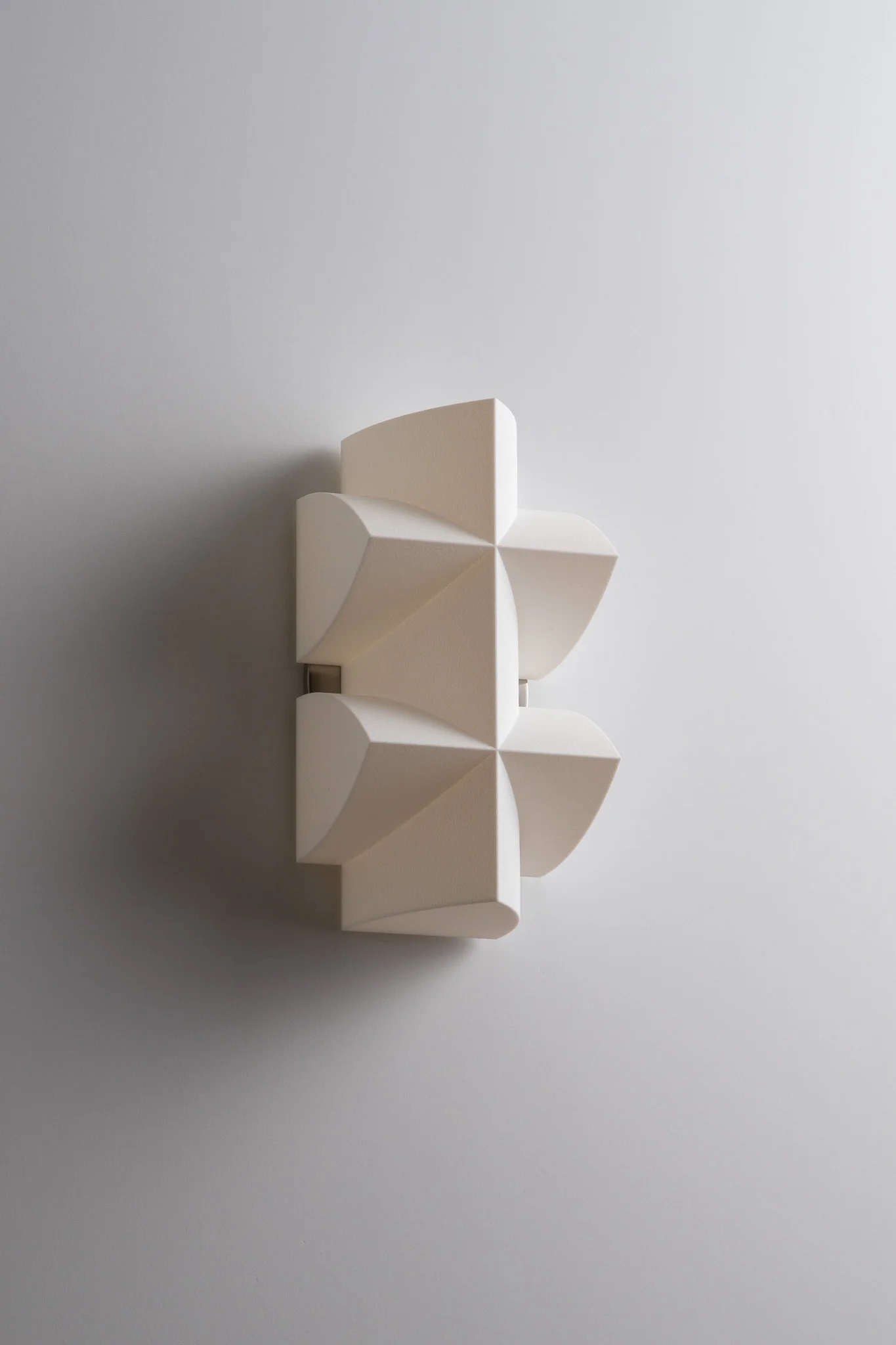 Naala Wall Light, Hardwired Wall Sconce, detail 17