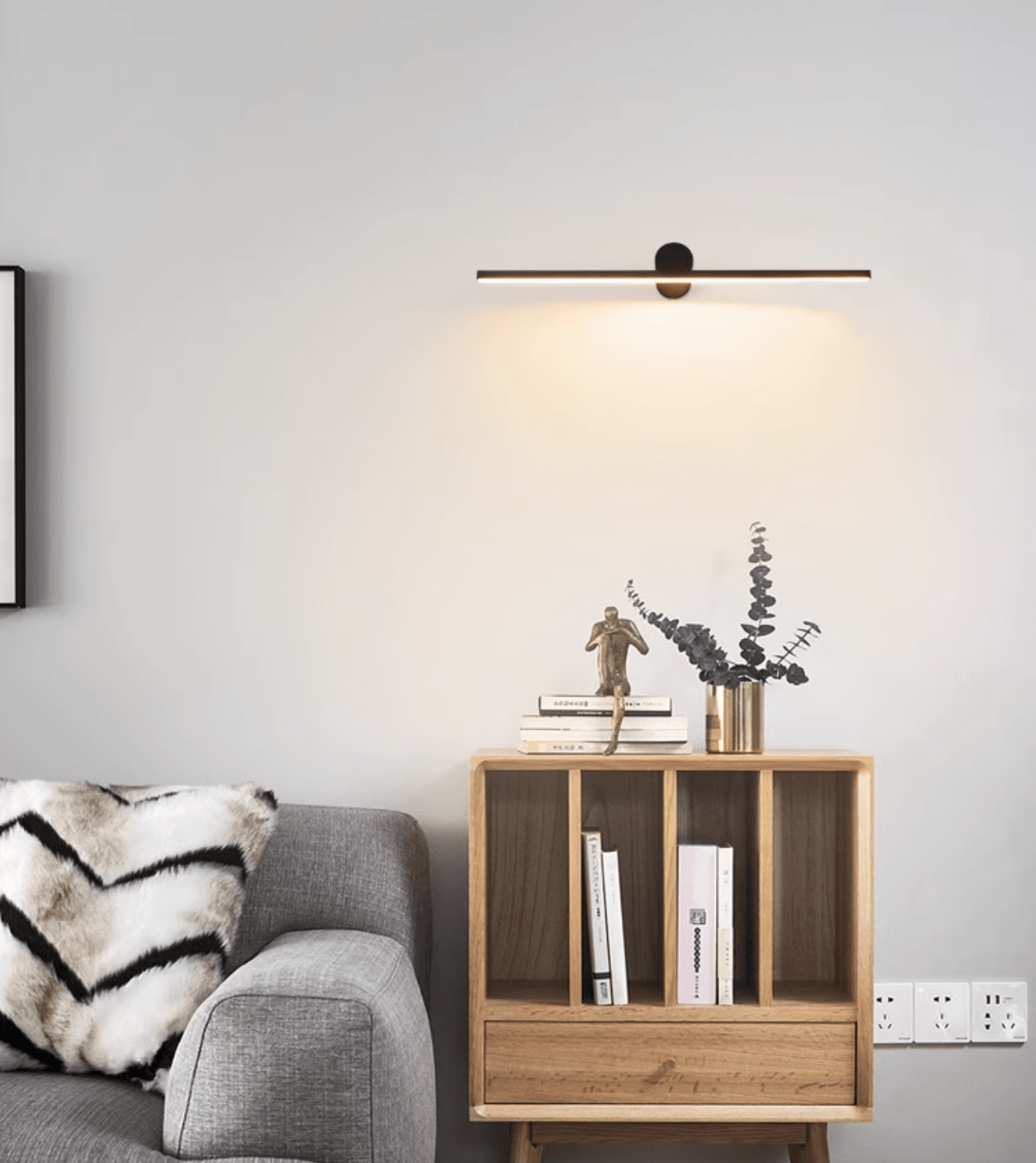 Lumen Trace Rechargeable Wall Light, Bathroom Wall Sconce, detail 7