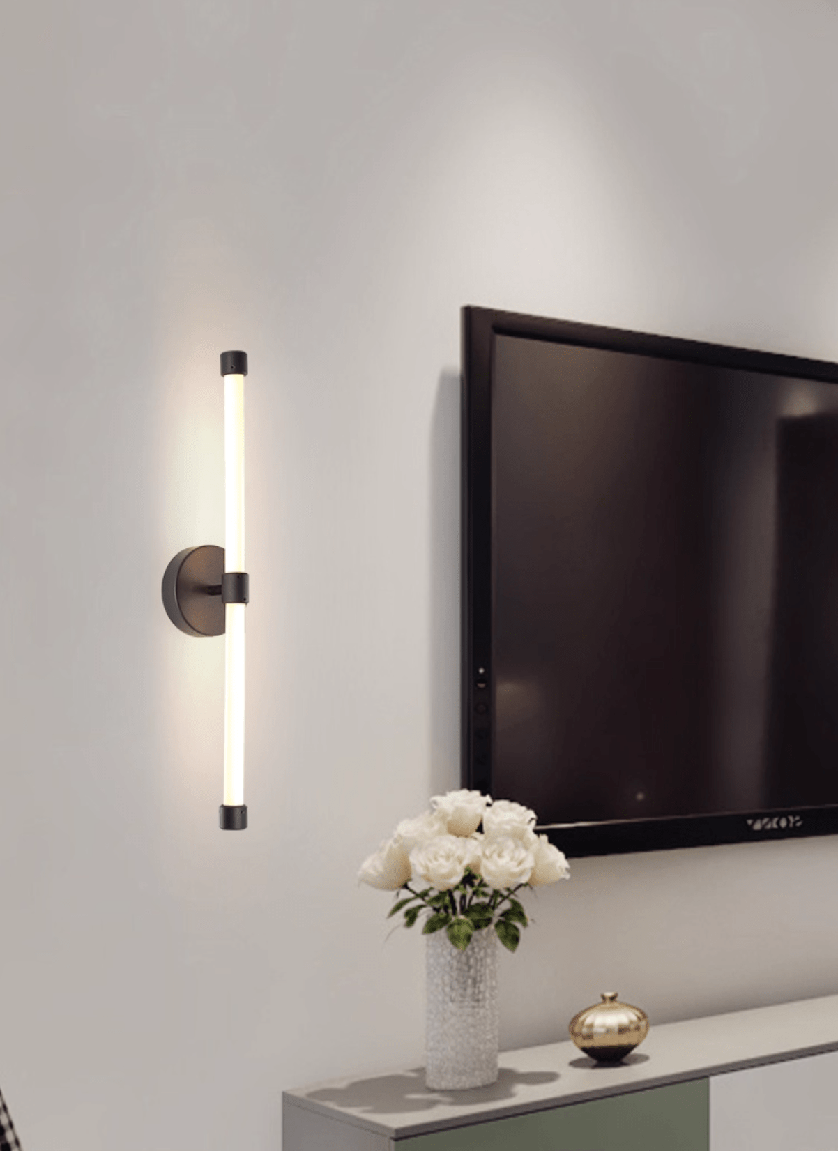 Brilline Vertical Wall Light, Hardwired Wall Sconce, detail 5