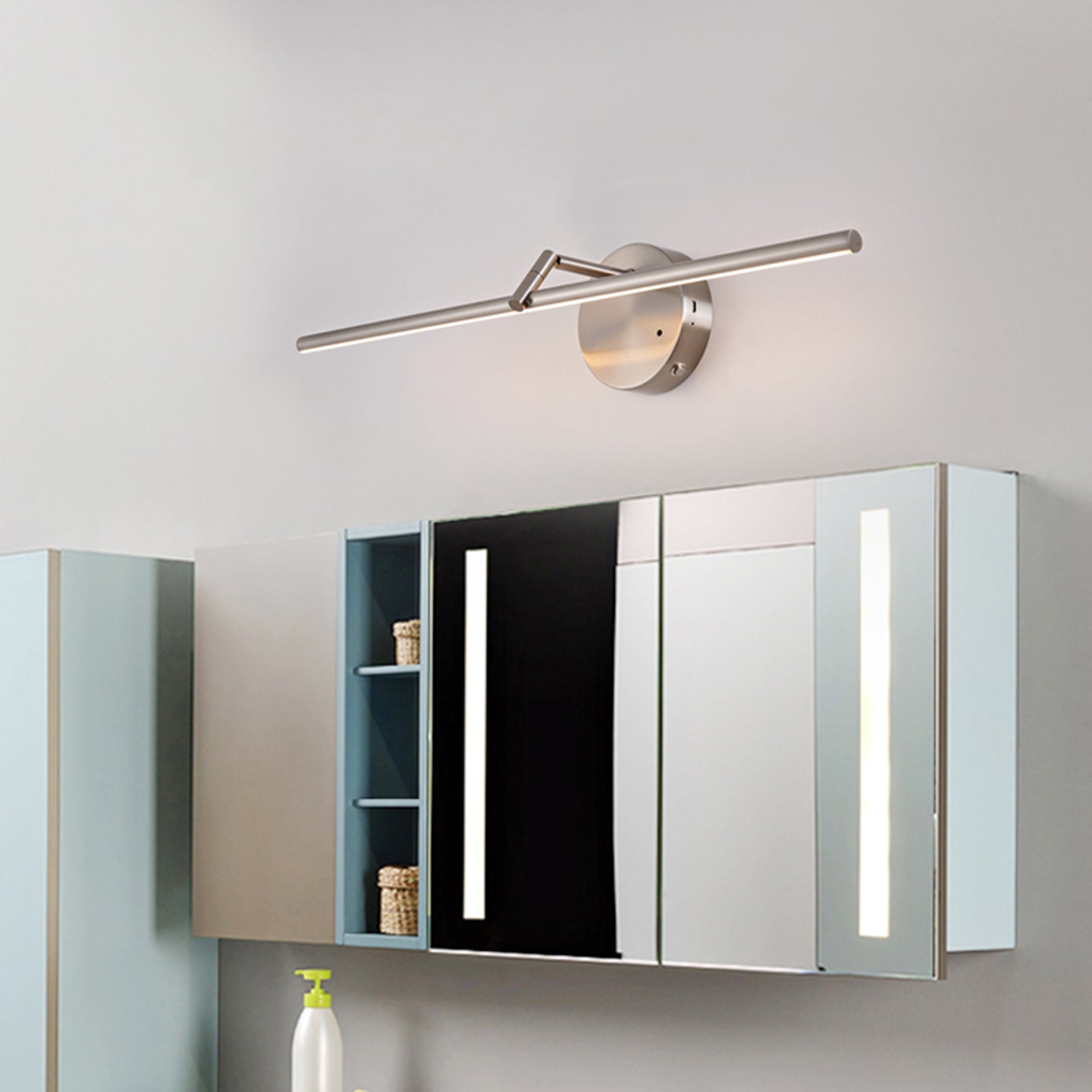 Galleria Slim Rechargeable Wall Light, Bathroom Wall Sconce, detail 5