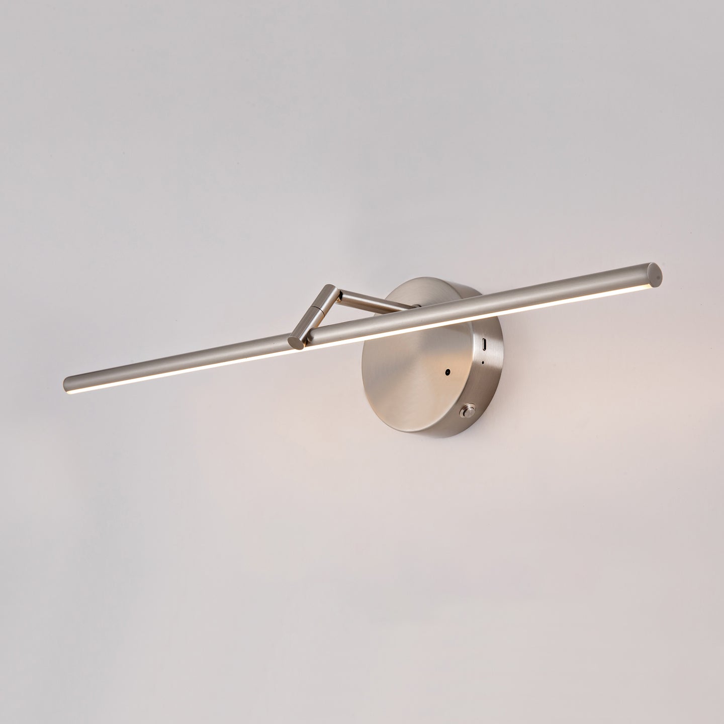 Galleria Slim Rechargeable Wall Light, Bathroom Wall Sconce, detail 7