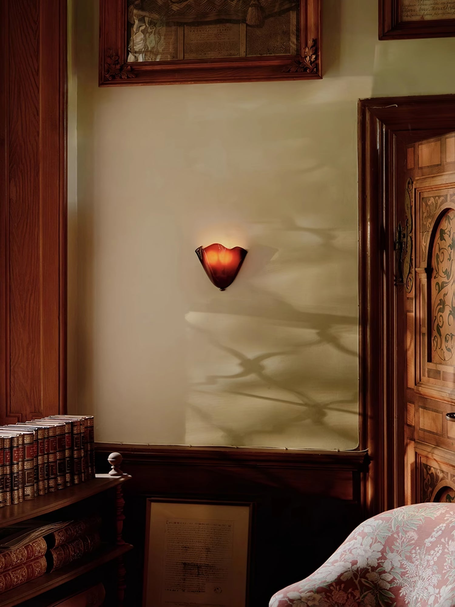 Petalia Wall Light, Hardwired Wall Sconce, detail 5