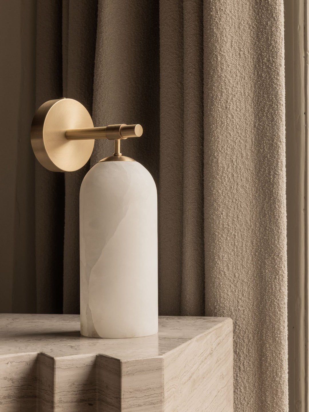 Alabaster Pillar Alabaster Wall Light - Dia 8cm x H 18cm Metal, Hardwired Wall Sconce, detail 14