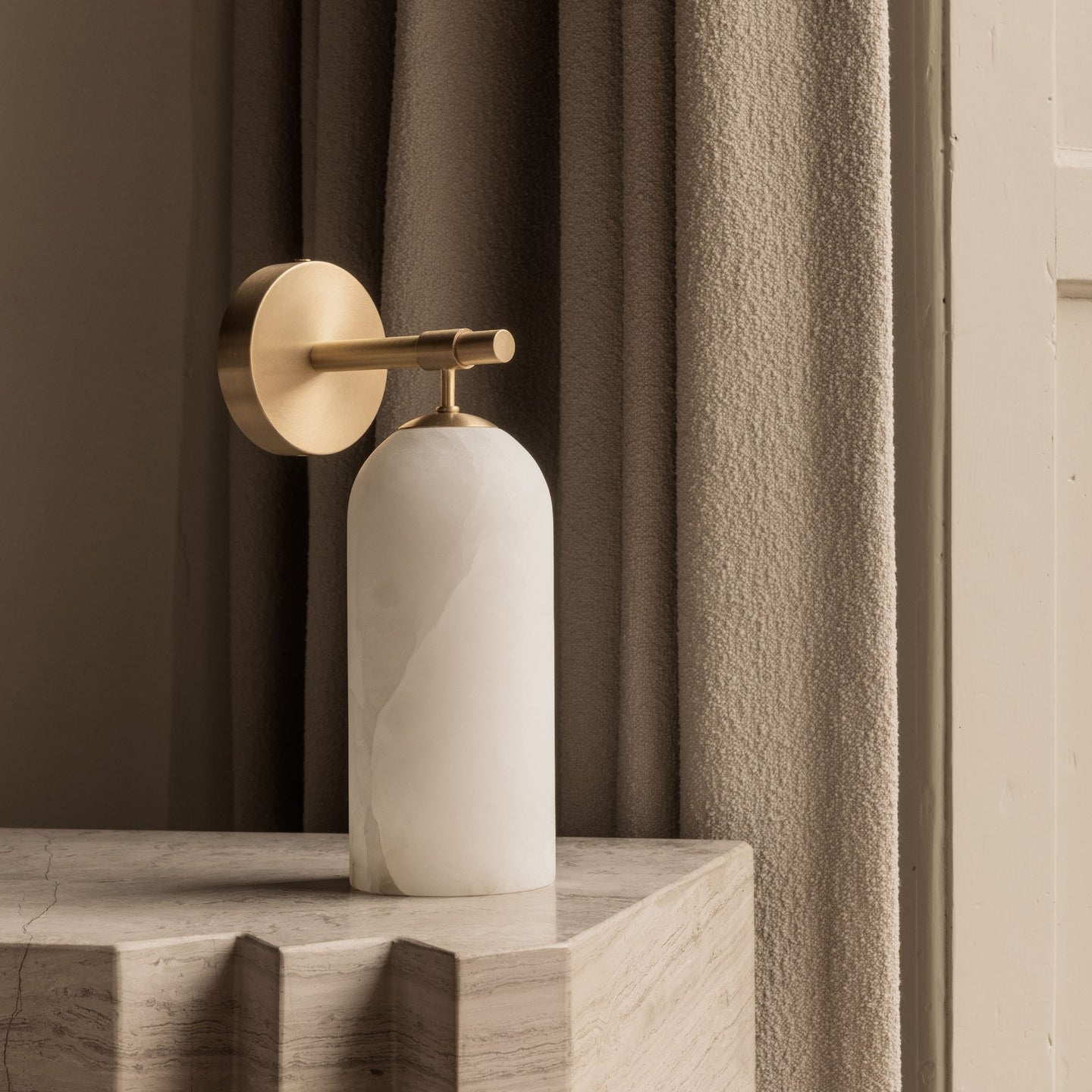 Alabaster Pillar Alabaster Wall Light - Wall Lamp, Hardwired Wall Sconce, detail 4