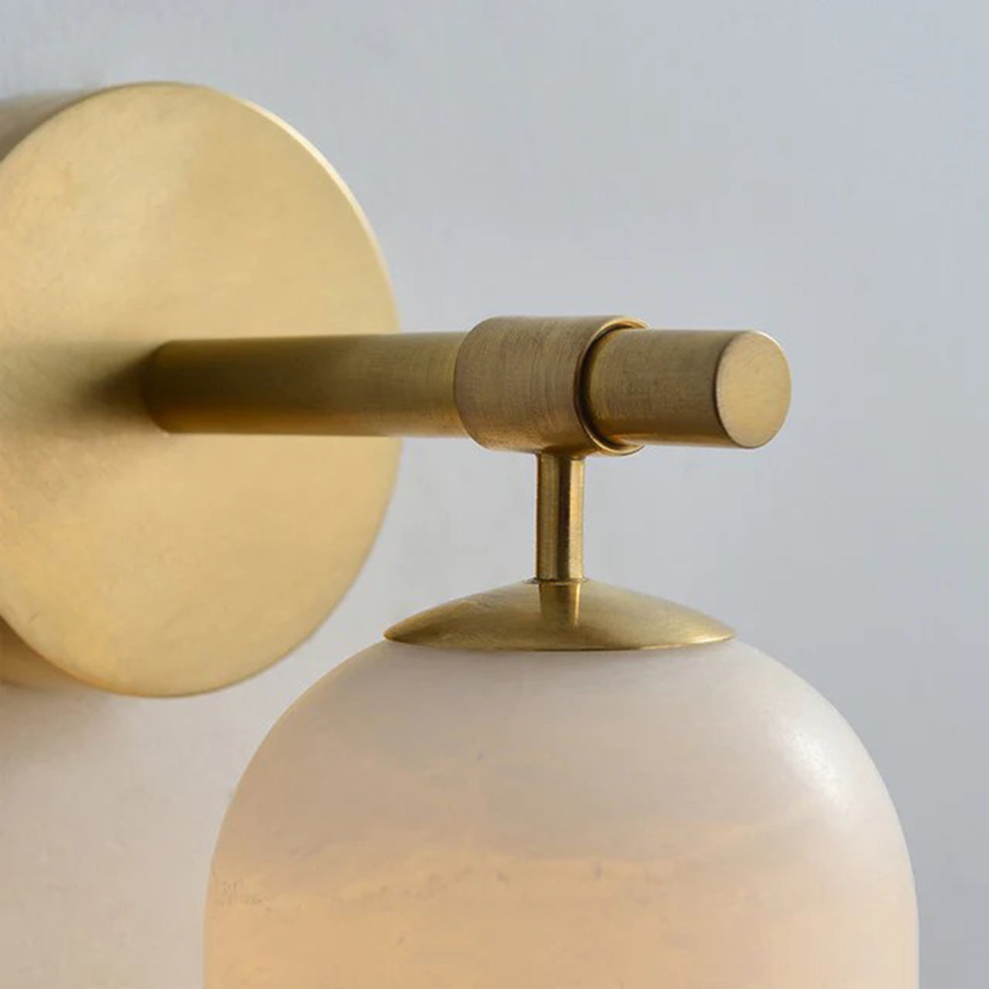 Alabaster Pillar Alabaster Wall Light - Dia 8cm x H 18cm Metal, Hardwired Wall Sconce, detail 10