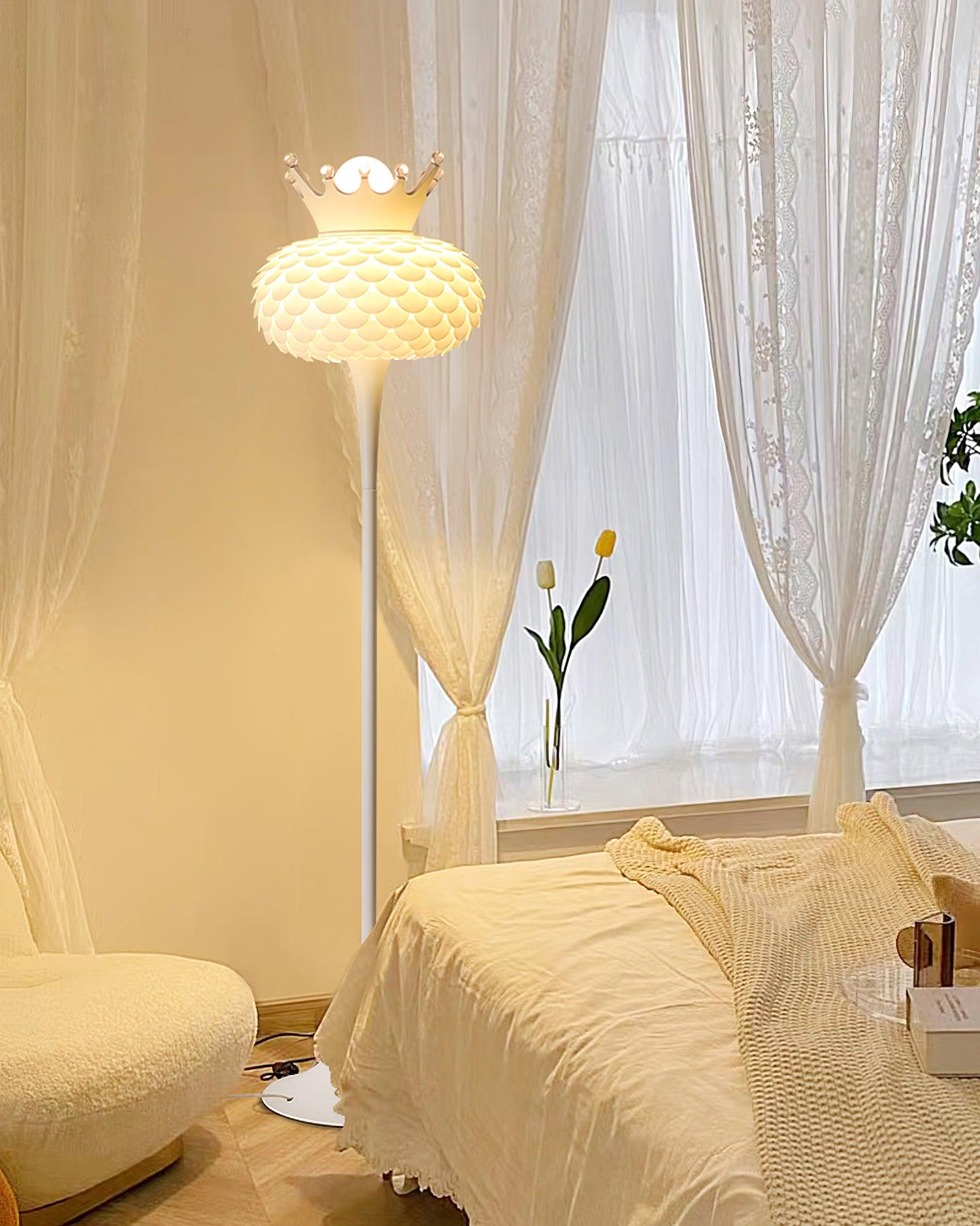 Aluvia Crown Floor Light, Floor Lamp, detail 2