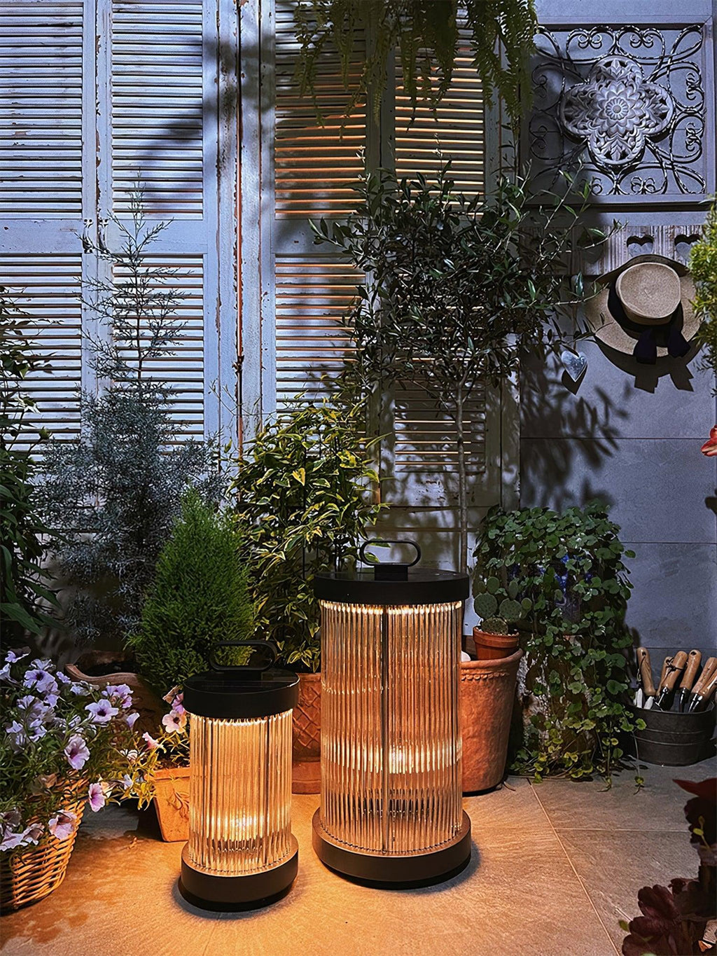 Lantern Garden Solar Exterior Light - ∅ 7.9″ x H 14.2″ Stainless Steel, Outdoor Wall Light, detail 24