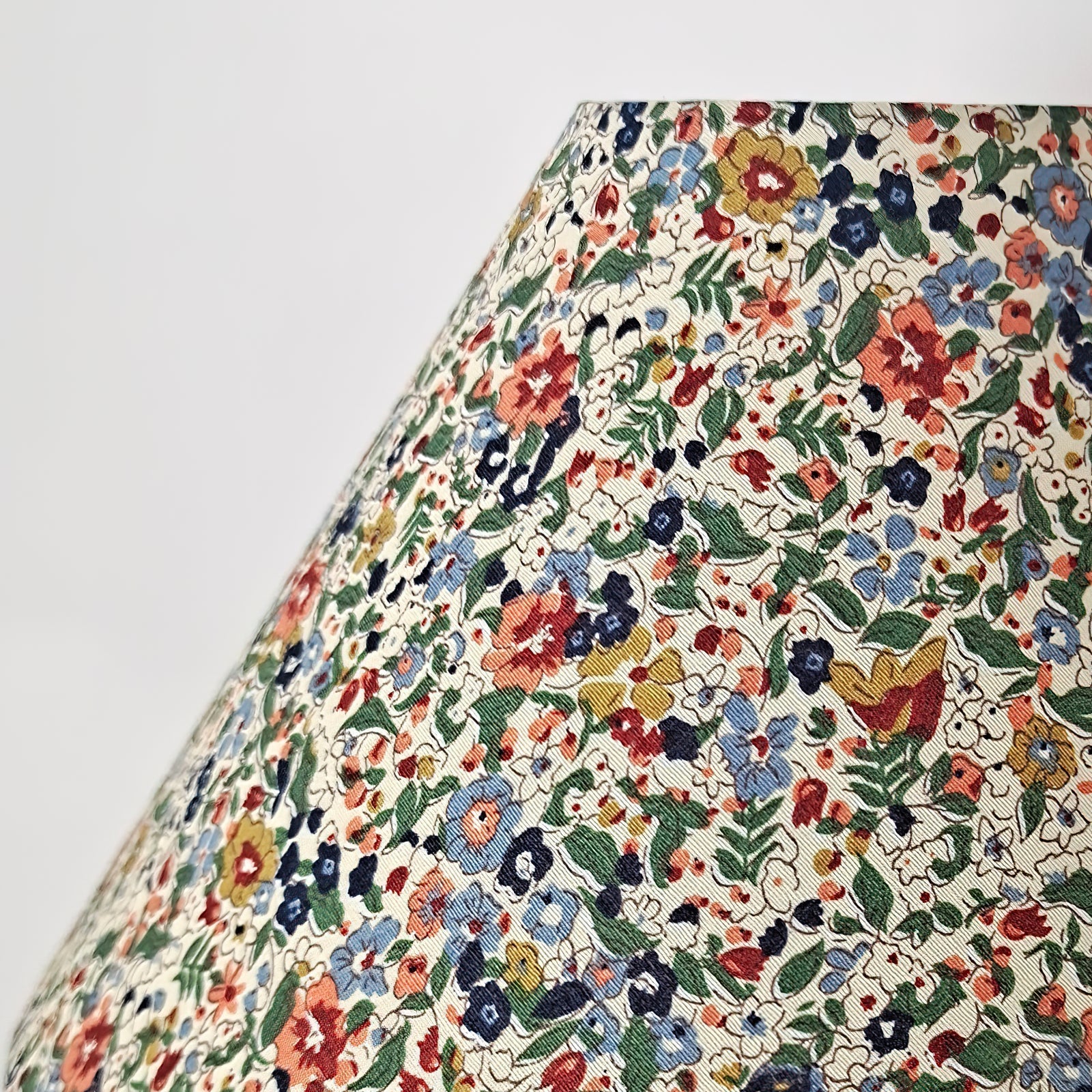 Amelia Blossom Table Light, Bedside Table Lamp, detail 6