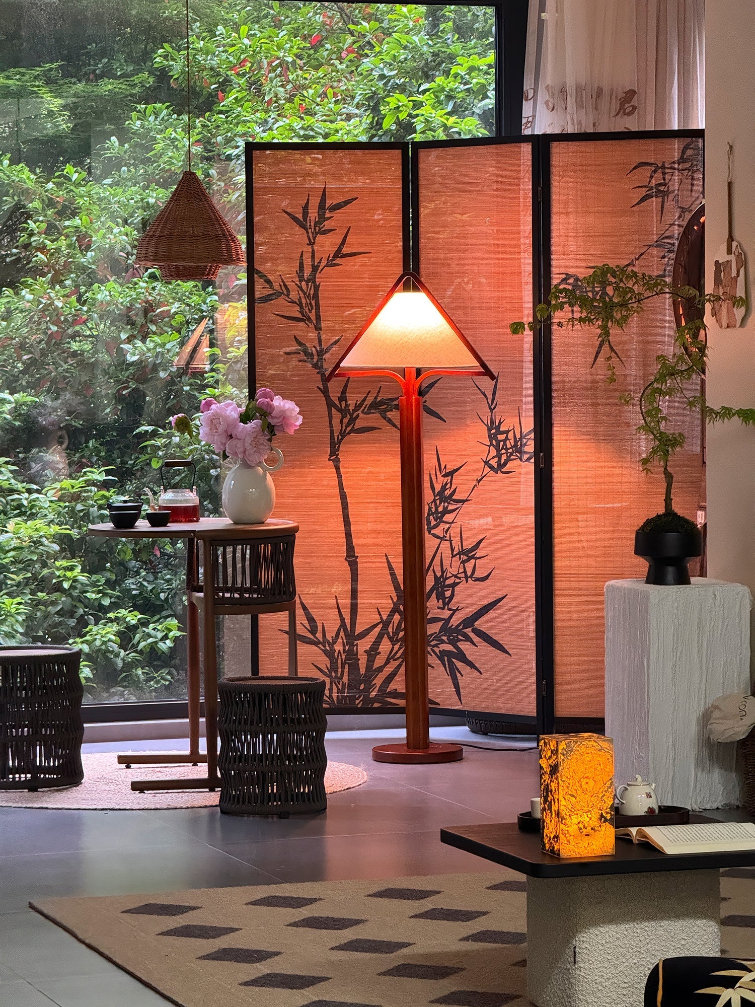 Apex Triangle Shade Floor Light, Floor Lamp, detail 38