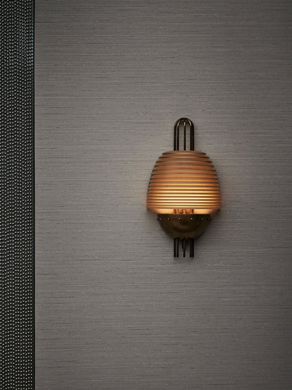 Arclune Ribbed Wall Light, Hardwired Wall Sconce, detail 7