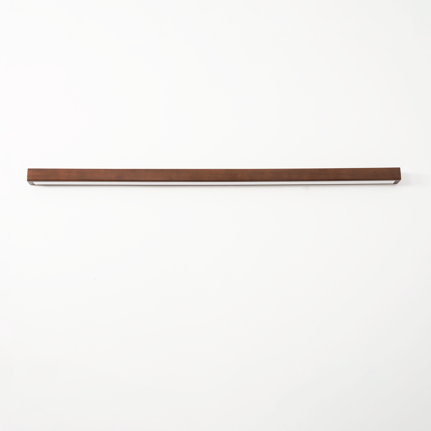 Arlo Linear Wood Wall Light, Hardwired Wall Sconce, detail 2