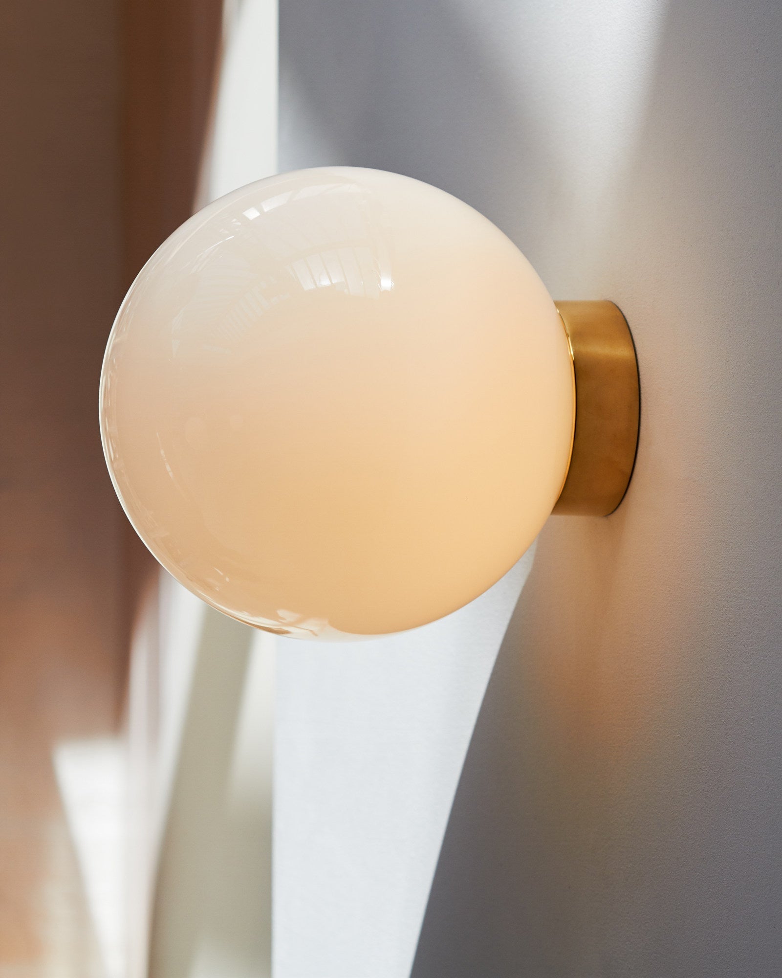 Aura Globe Glass Wall Light, Bathroom Wall Sconce, detail 17