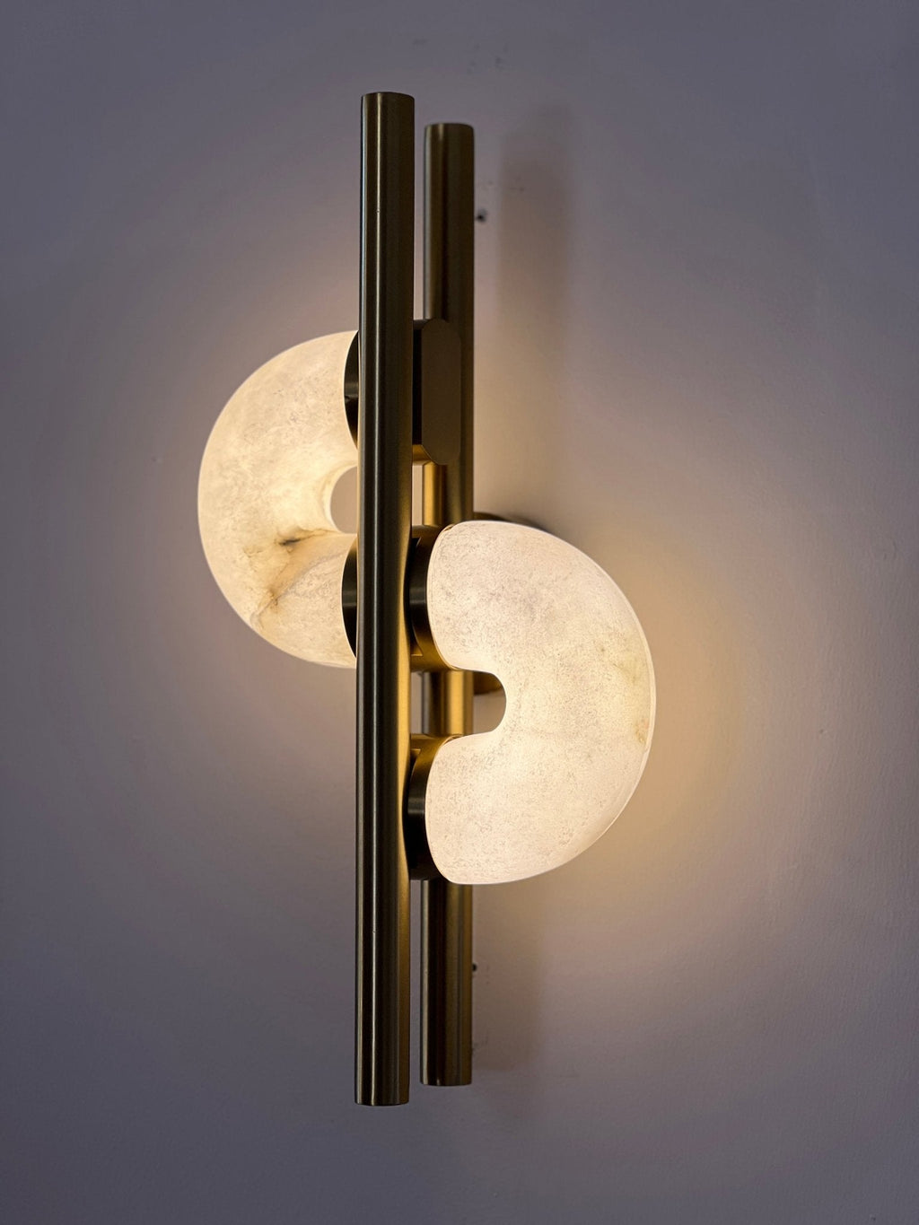 Aurelia Dual Disc Alabaster Wall Light - L 28.3″ x W 19.3″ x H 9.1″ Metal, Hardwired Wall Sconce, detail 9