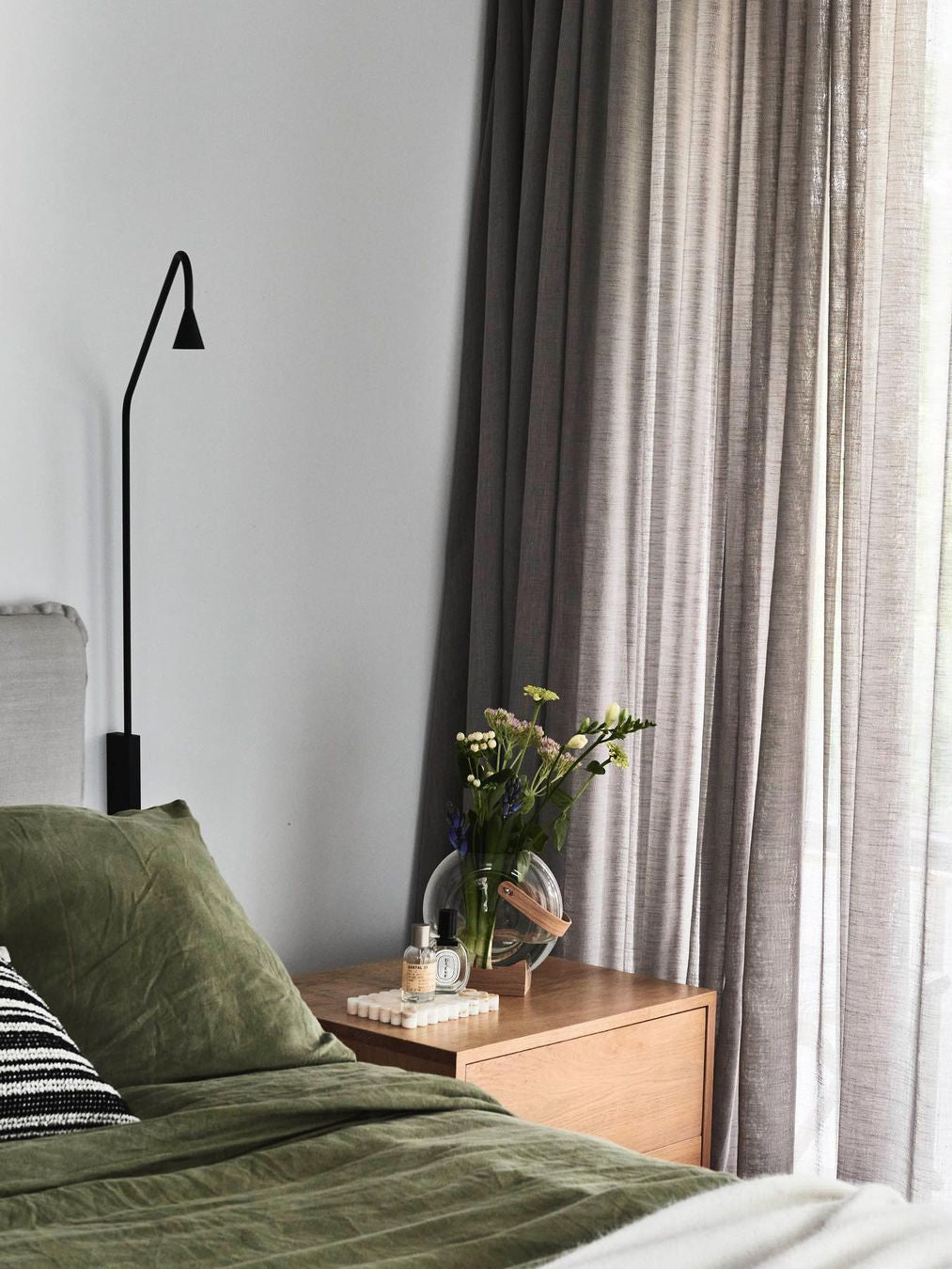 Pureform Wall Light, Plug-In Wall Sconce, detail 67