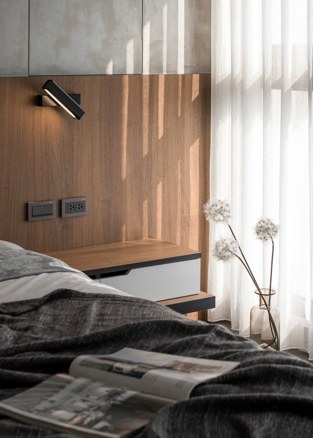Axis Flux Wall Light, Hardwired Wall Sconce, detail 12