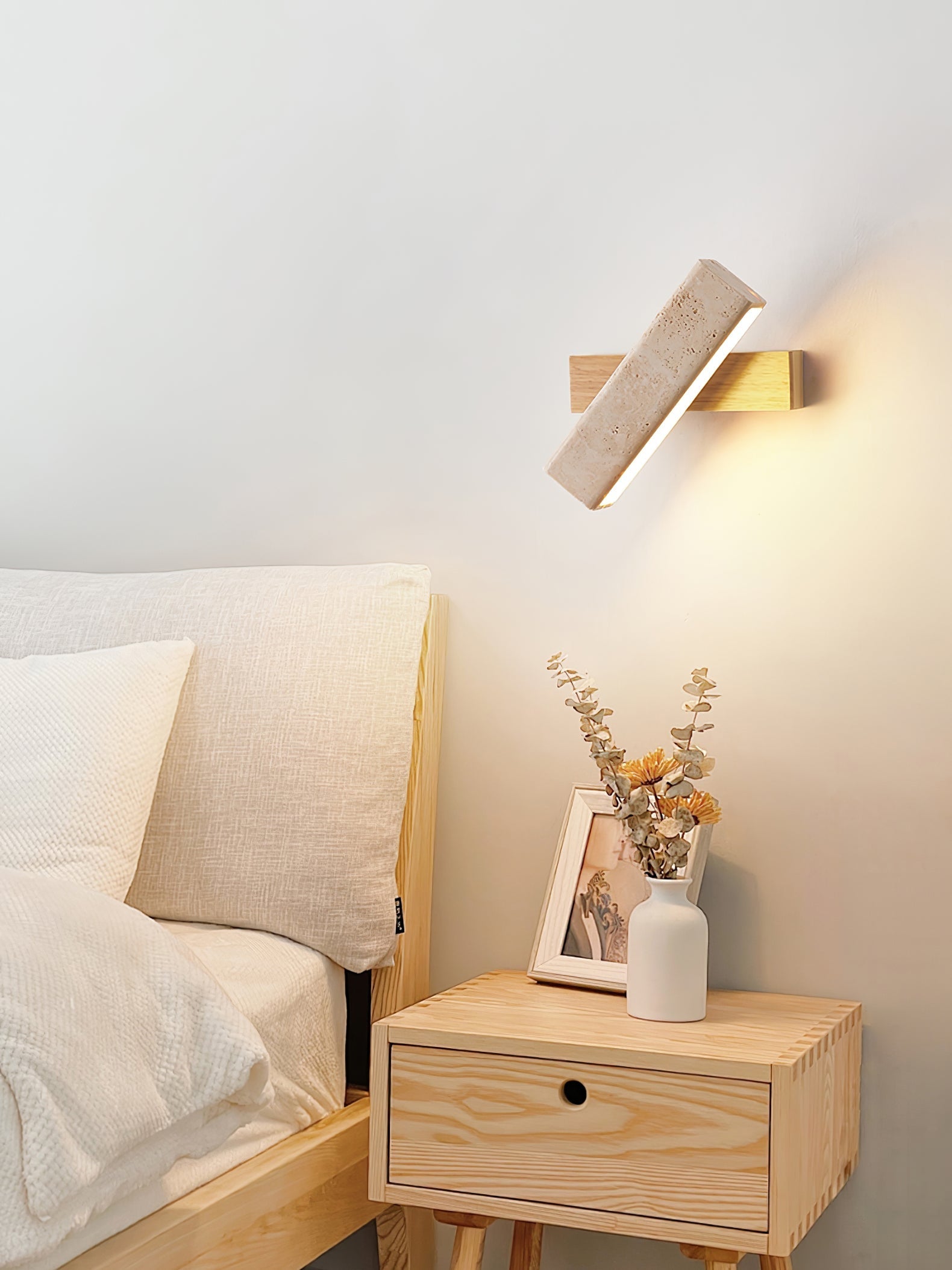 Axis Linear Wall Light, Hardwired Wall Sconce, detail 12