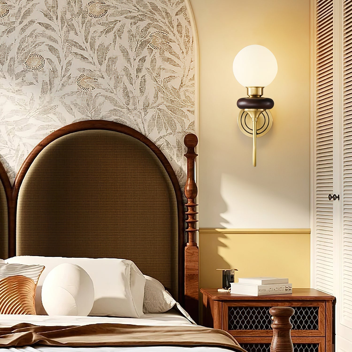 Bellevue Wall Light, Hardwired Wall Sconce, detail 4
