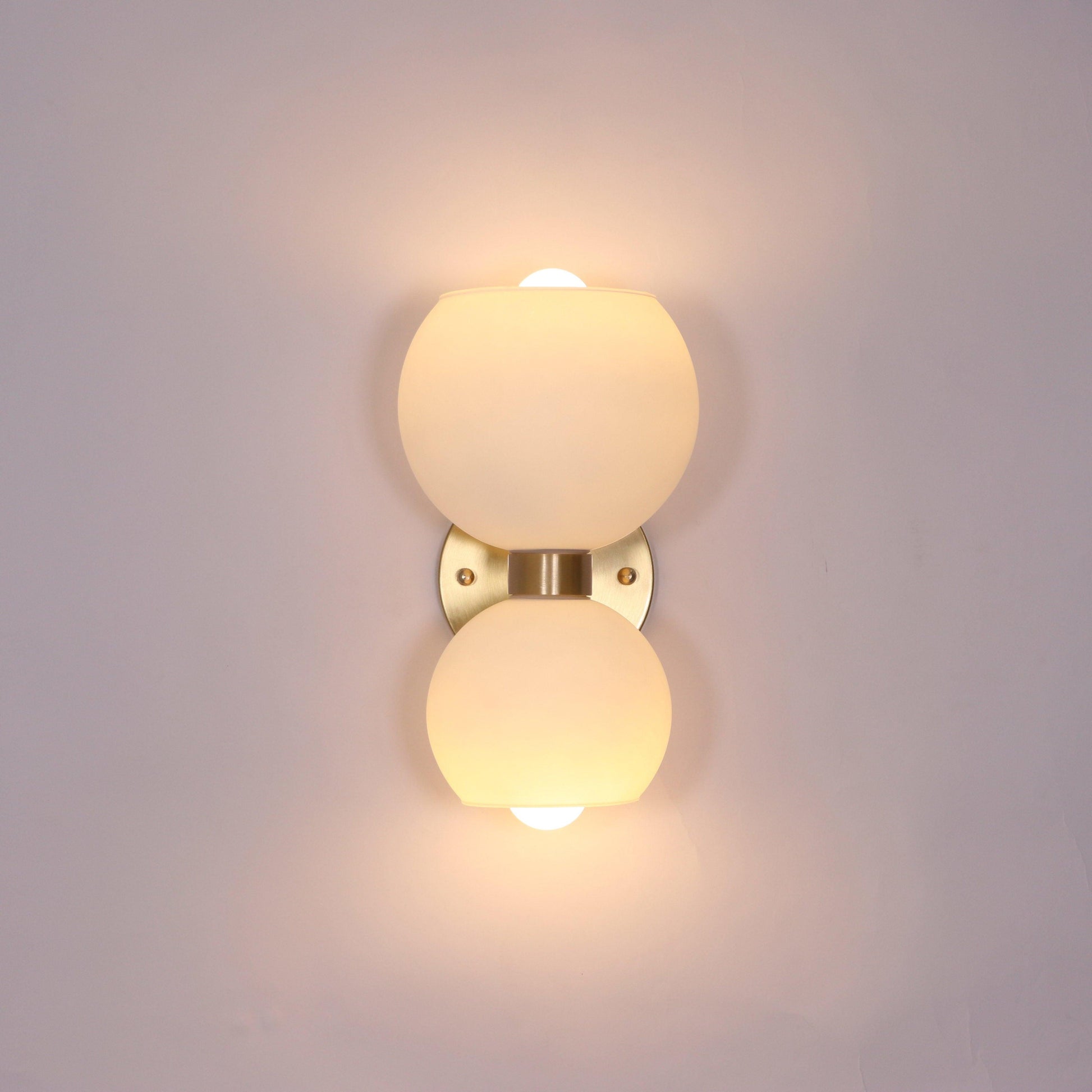 Circular Pearl Sconce, Hardwired Wall Sconce, detail 4