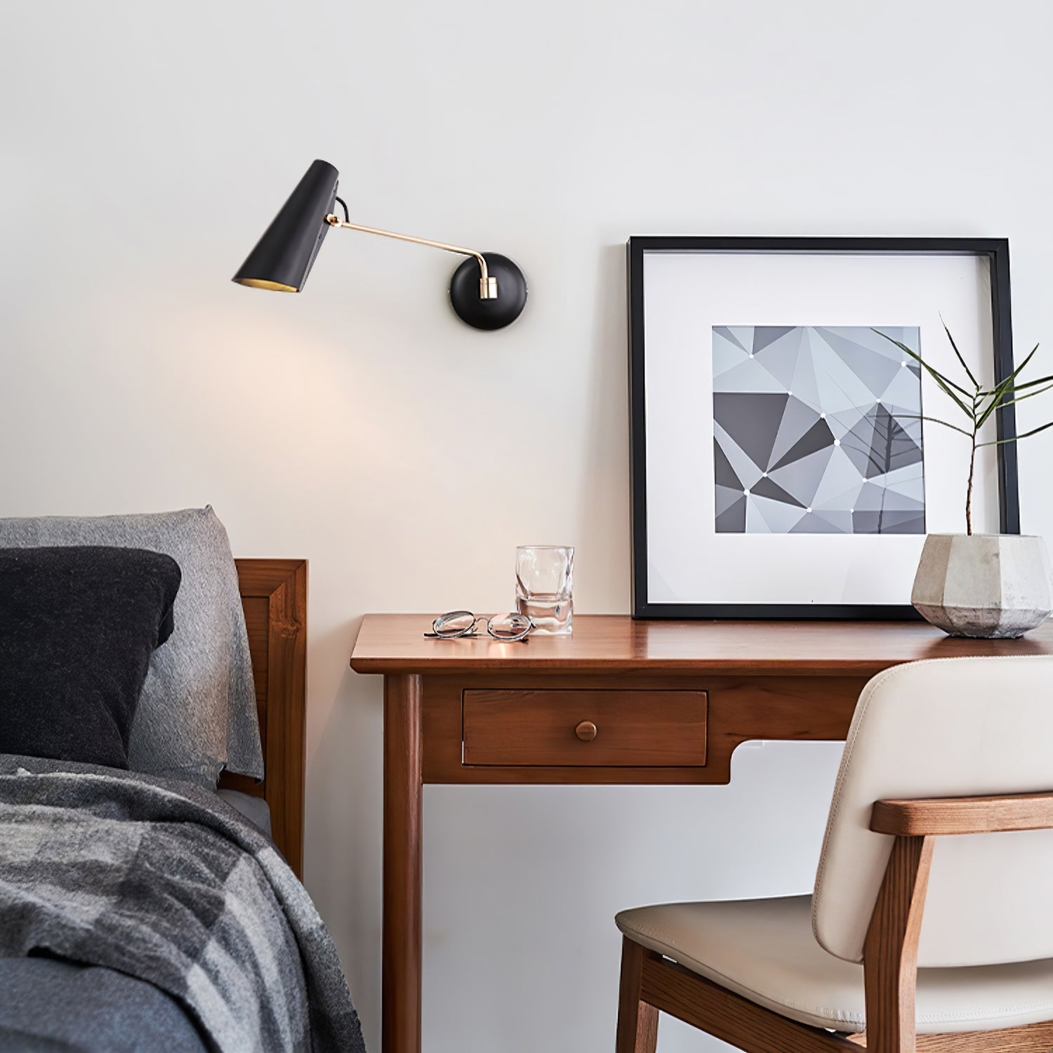 Birdy Wall Light, Hardwired Wall Sconce, detail 2