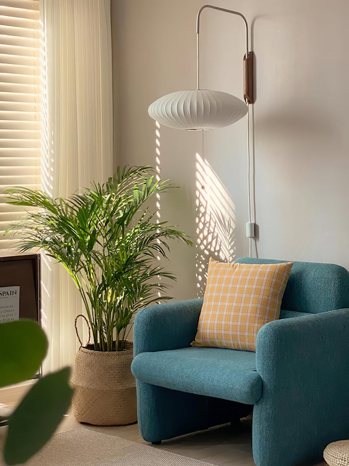Nelson Bubble Wall Light, Hardwired Wall Sconce, detail 41