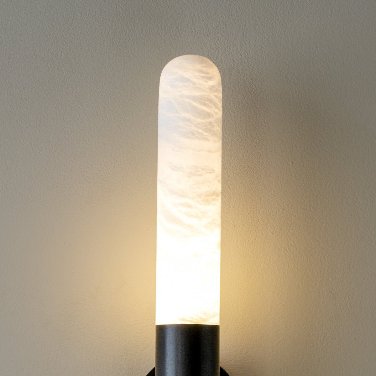 Cavoya Alabaster Wall Light, Hardwired Wall Sconce, detail 10