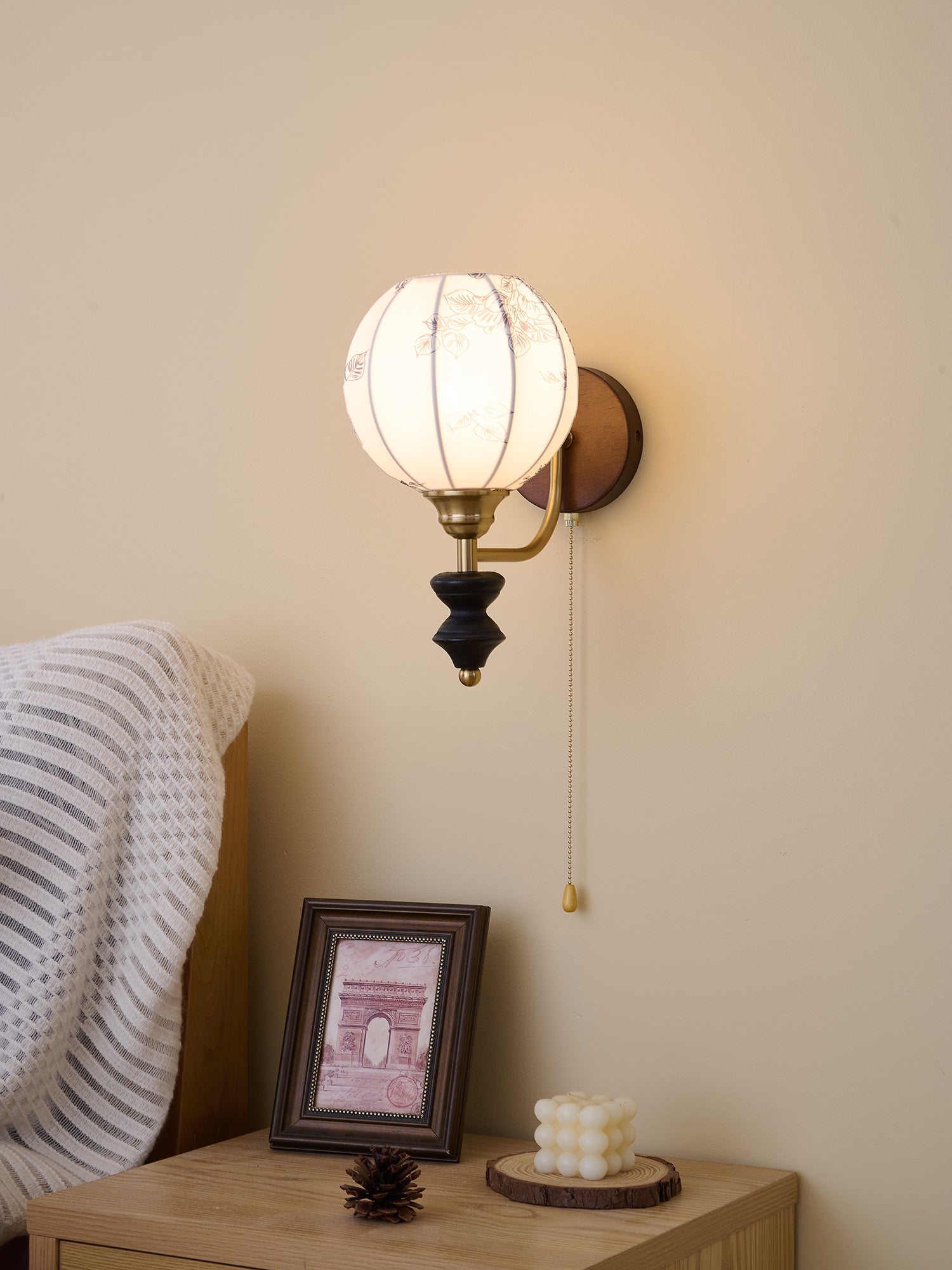 Clarendon Wall Light, Hardwired Wall Sconce, detail 34