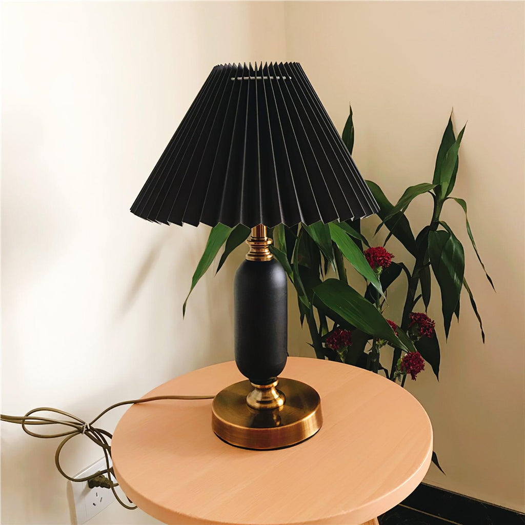 Timeless Antique Table Light, Bedside Table Lamp, detail 8