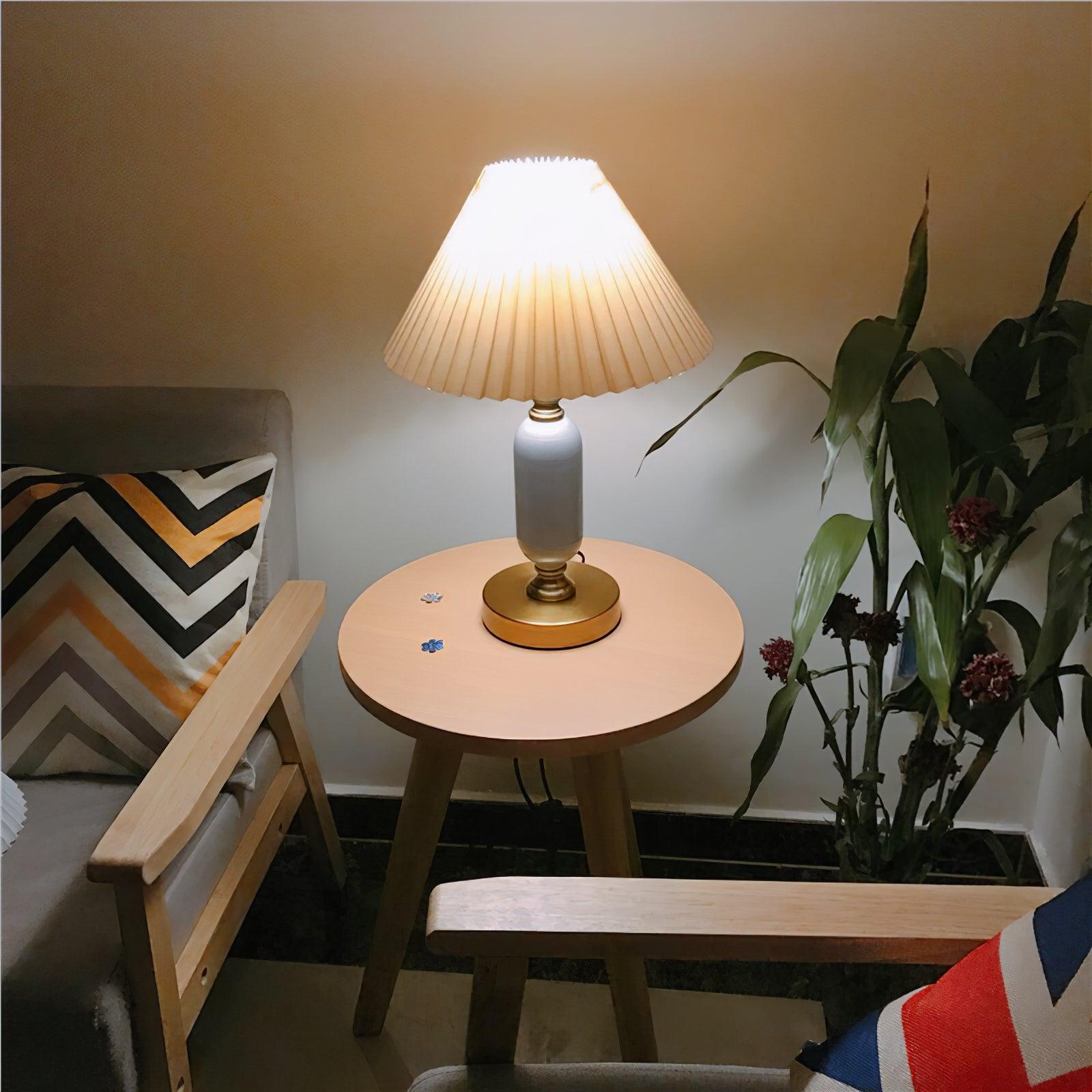 Timeless Antique Table Light, Bedside Table Lamp, detail 12