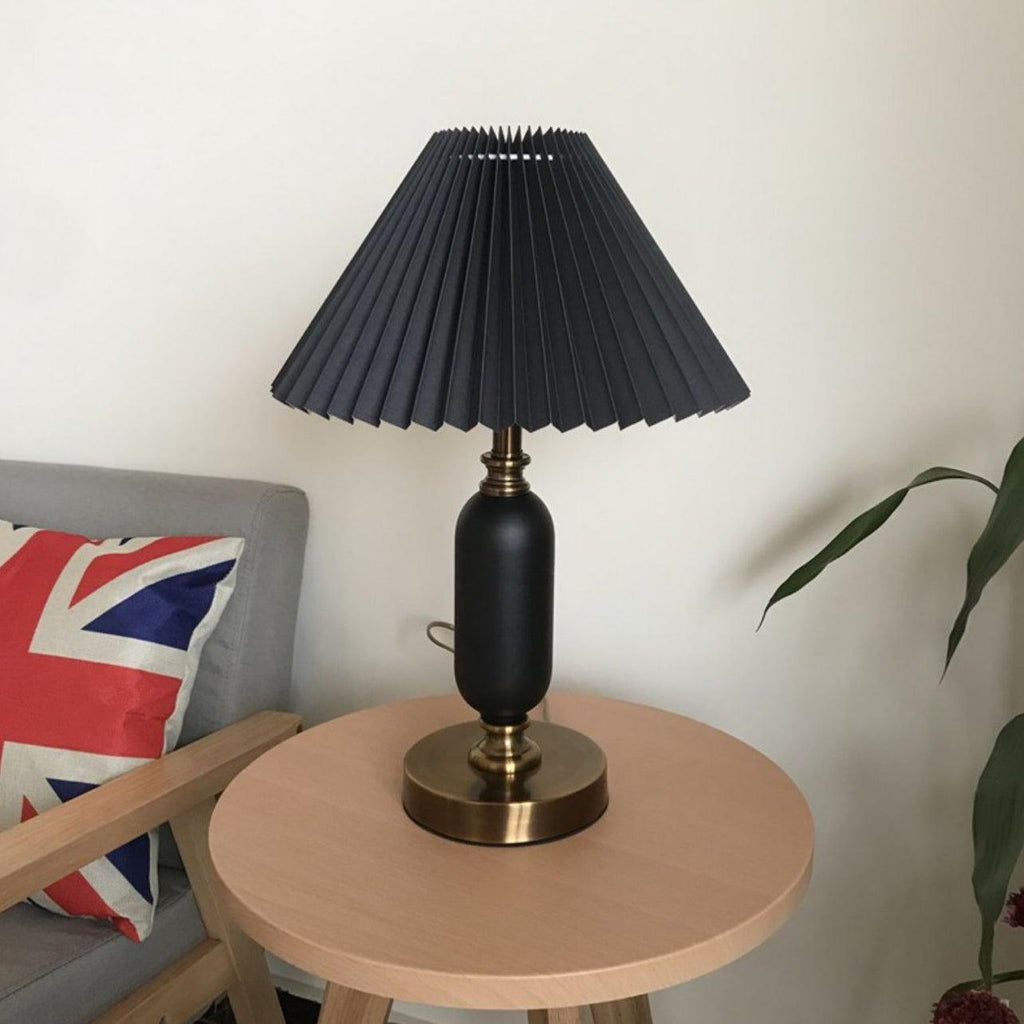 Timeless Antique Table Light, Bedside Table Lamp, detail 10