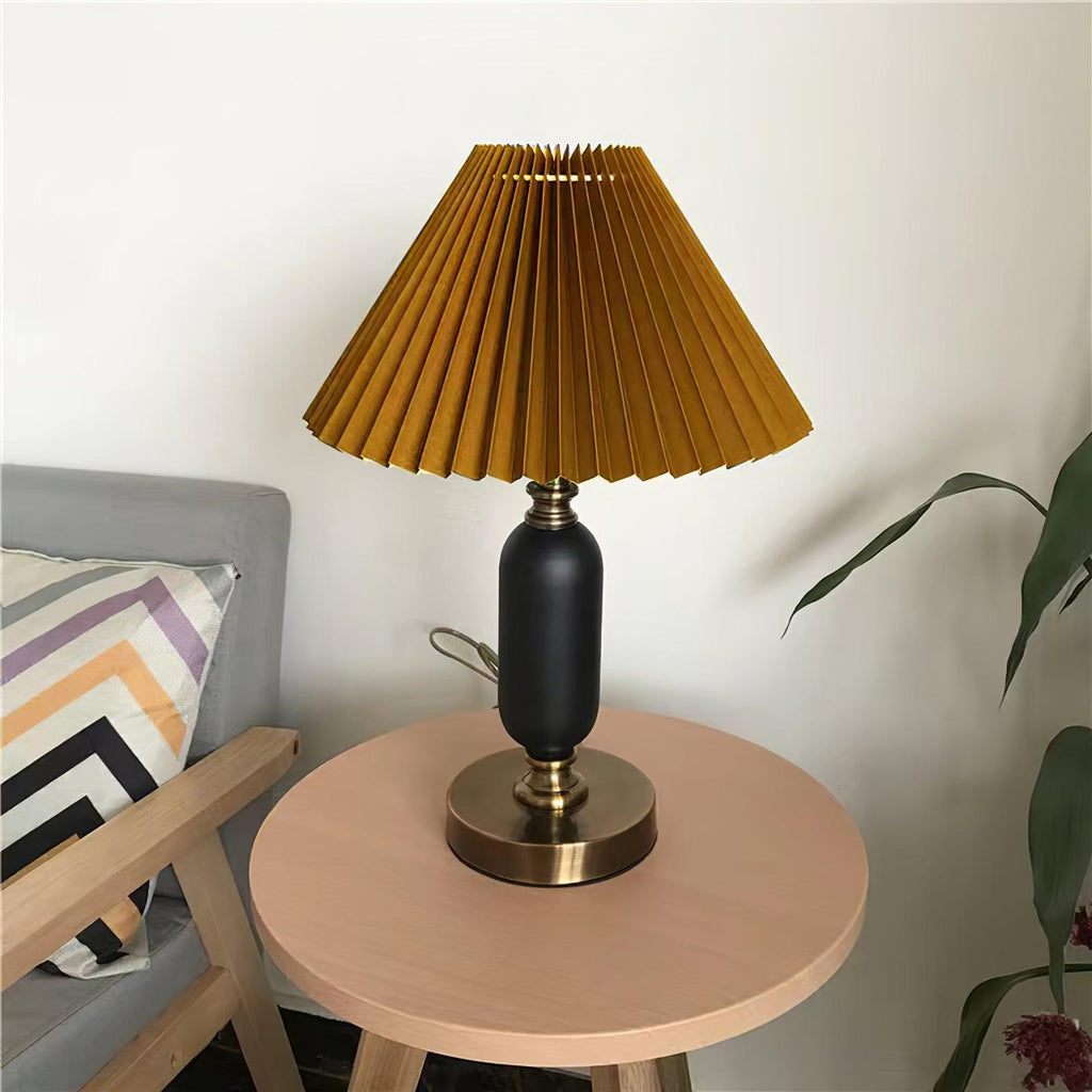 Timeless Antique Table Light, Bedside Table Lamp, detail 11