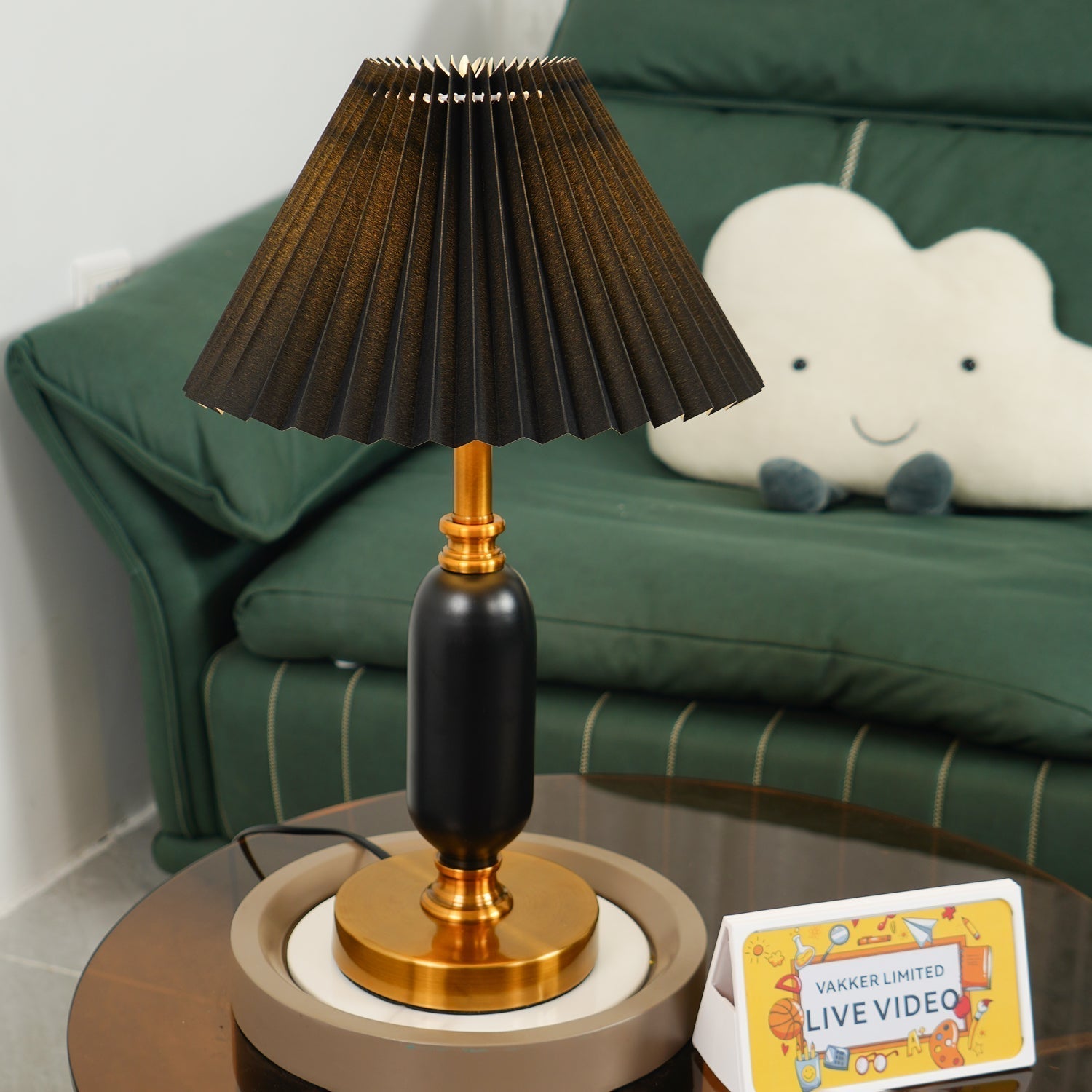 Timeless Antique Table Light, Bedside Table Lamp, detail 3