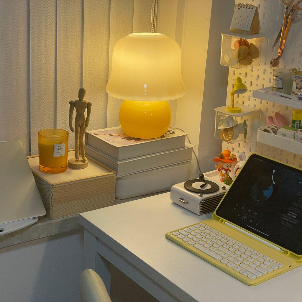 Creamy Mushroom Table Light, Bedside Table Lamp, detail 3