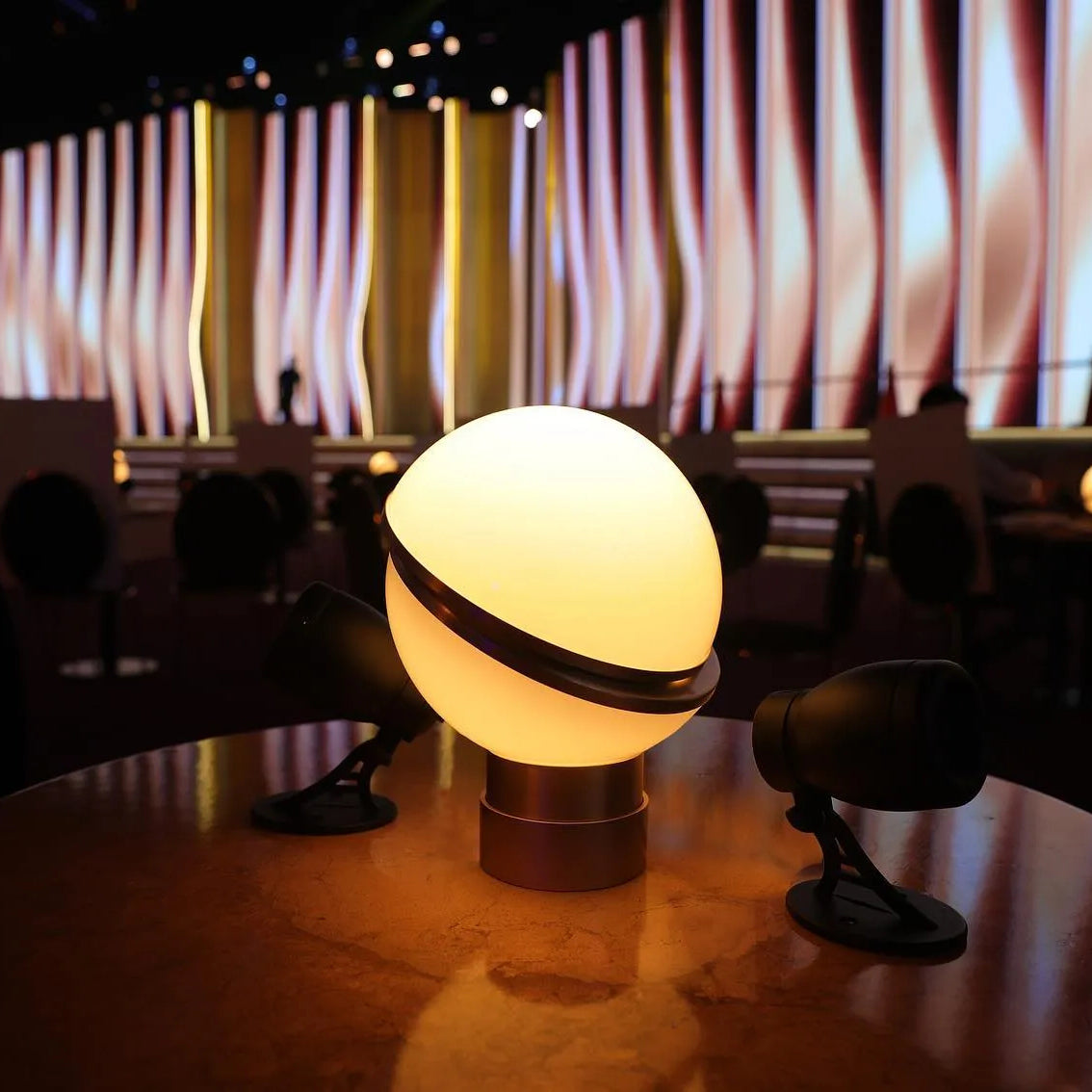 Crescent Table Light, Bedside Table Lamp, detail 4