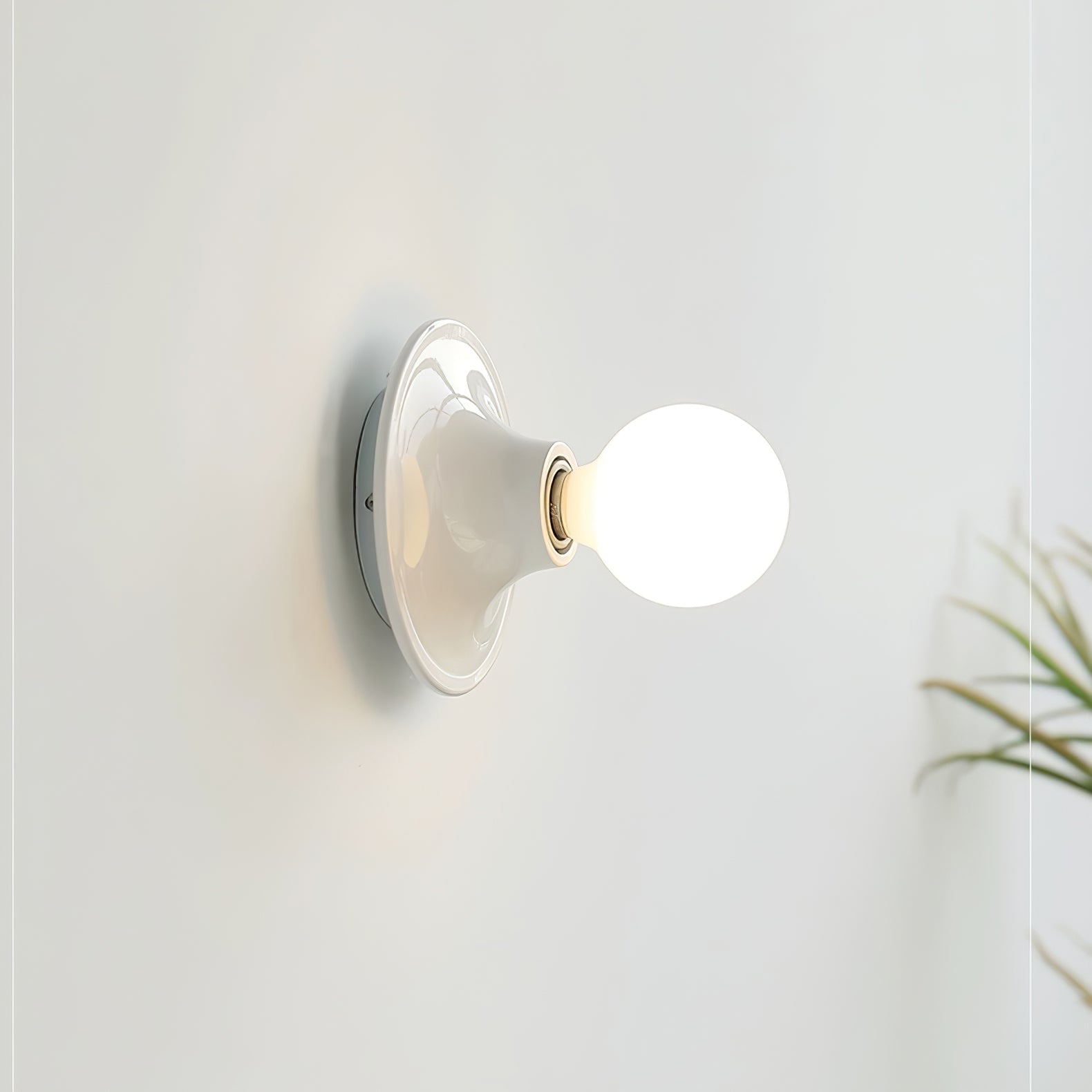 Eclipta Wall Light, Hardwired Wall Sconce, detail 2