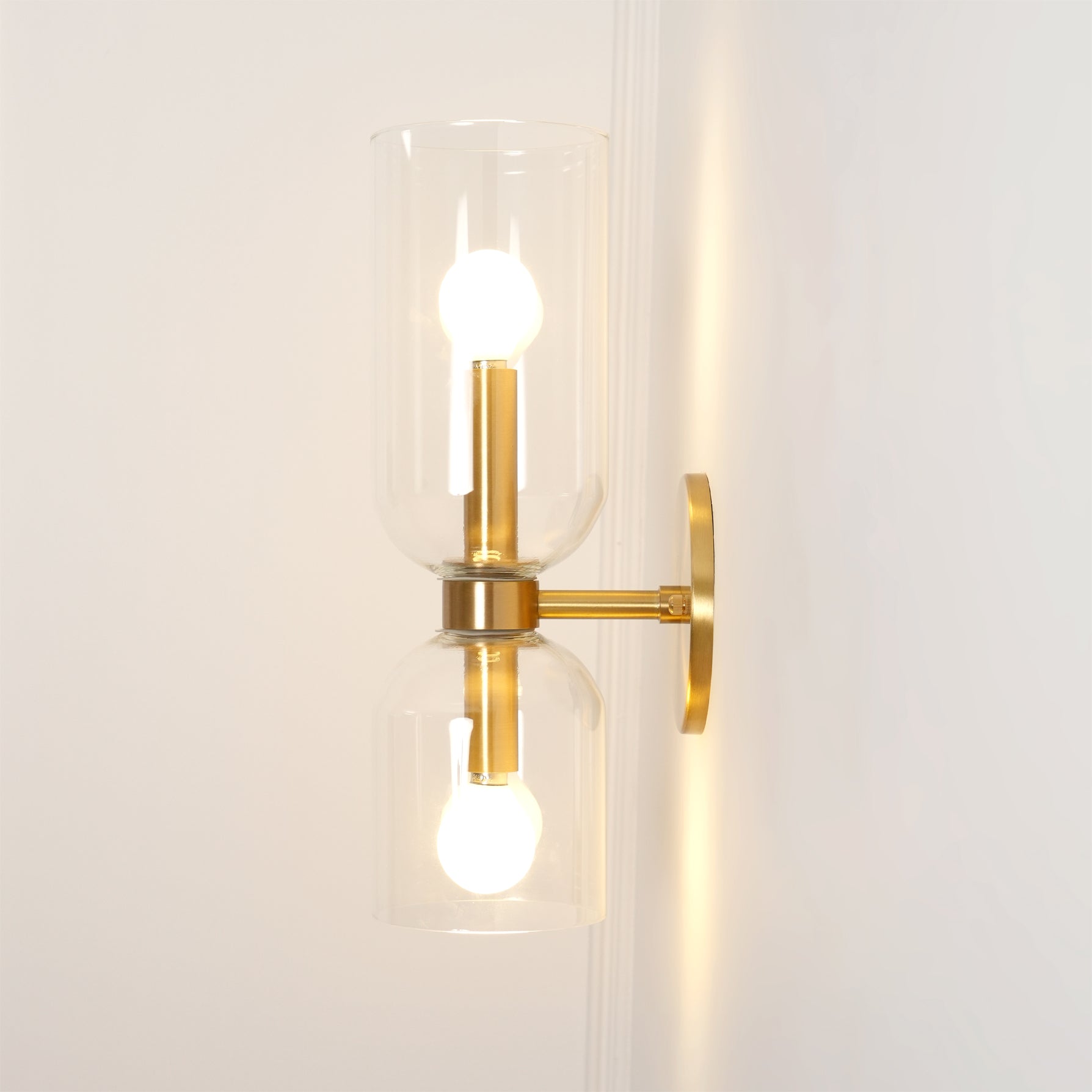 Edie Wall Light - Φ 4.7 x H 13.8 Brass, Hardwired Wall Sconce, detail 64