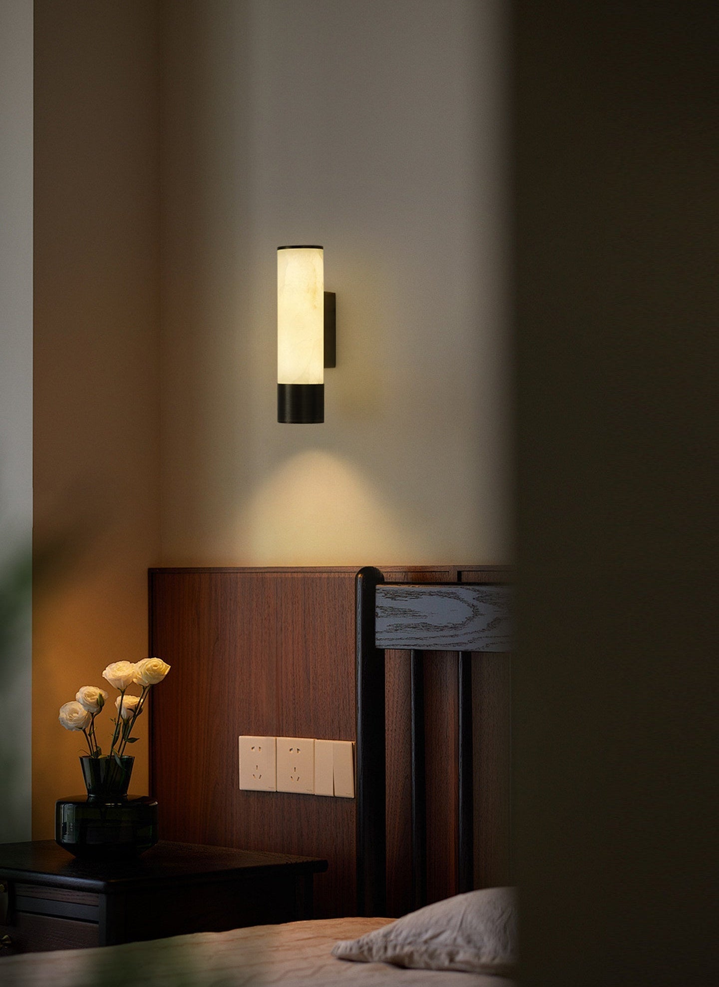 Elara Alabaster Wall Light, Hardwired Wall Sconce, detail 5
