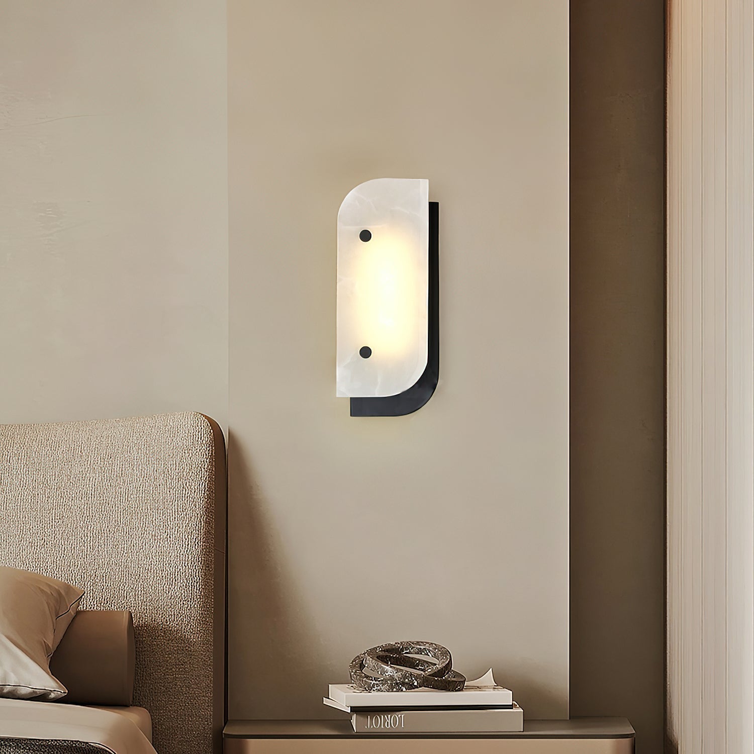 Elaris Alabaster Wall Light - L 14cm x W 5.7cm x H 33cm Iron, Hardwired Wall Sconce, detail 5