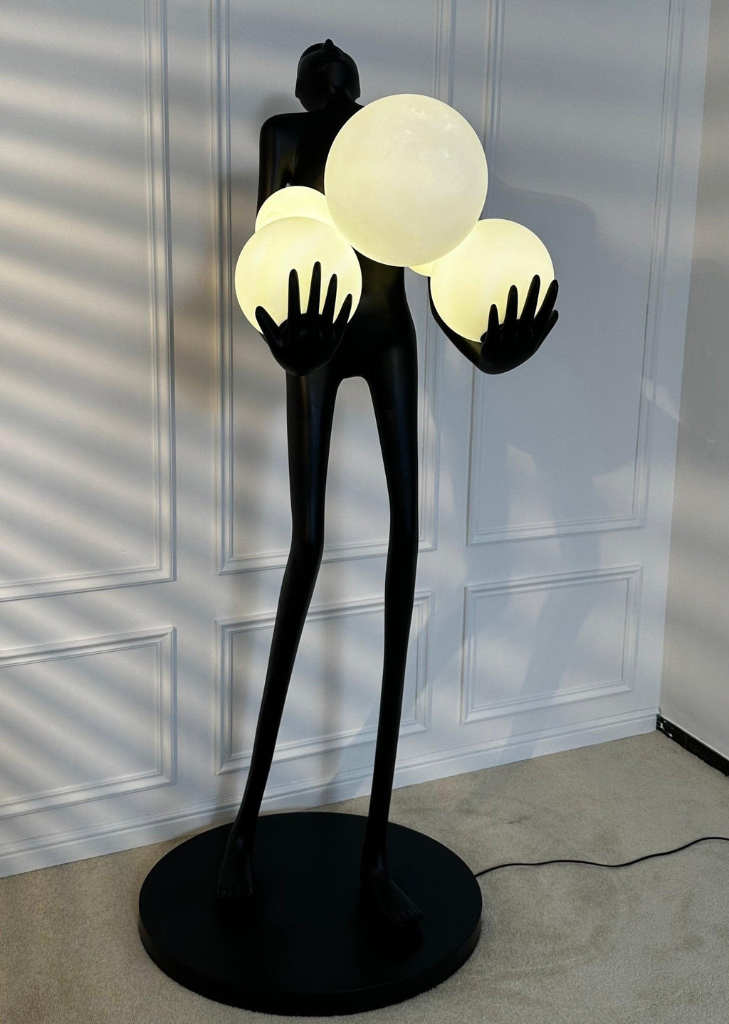 Embrace Sculpture Floor Light, Floor Lamp, detail 9