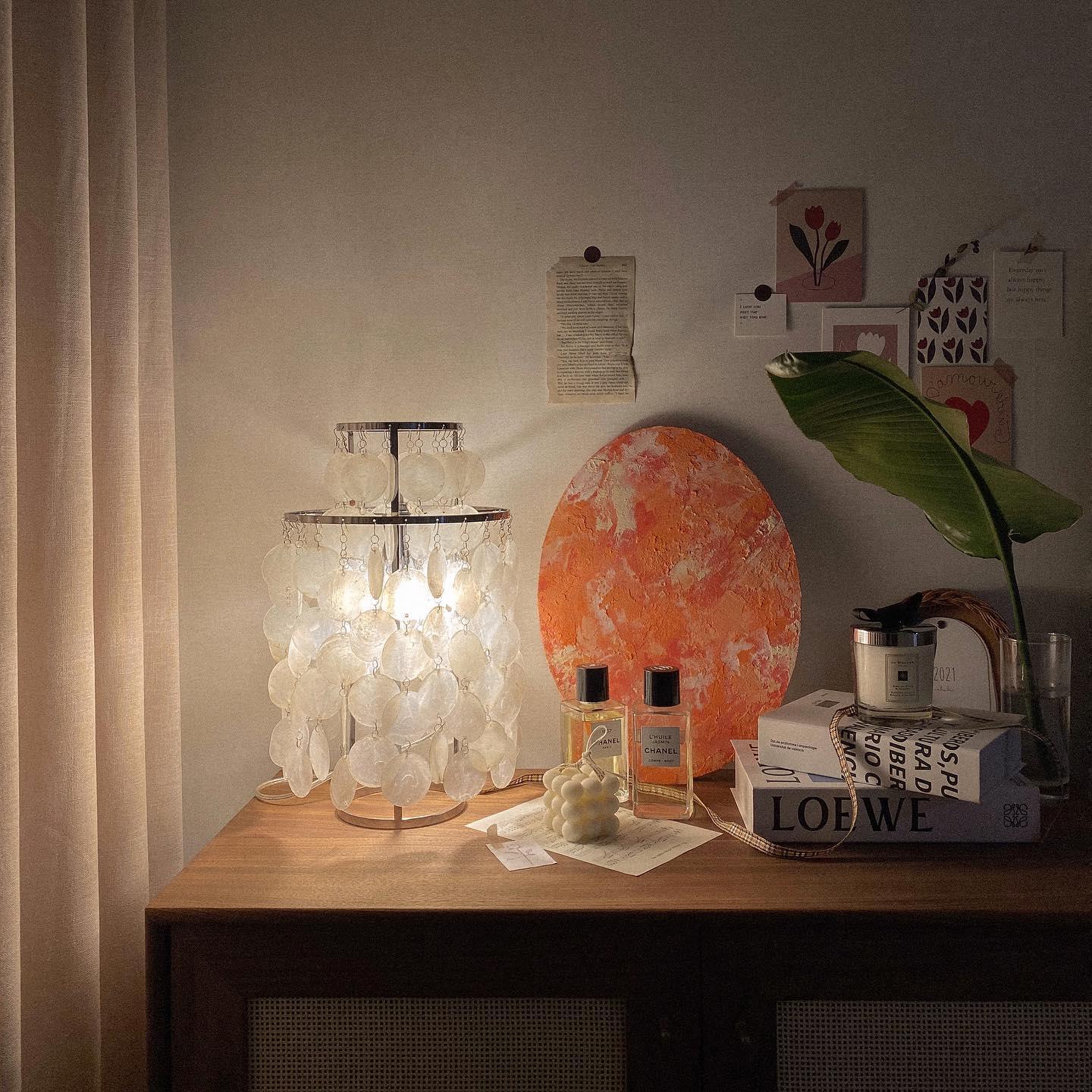Circular Shell Table Light, Bedside Table Lamp, detail 5
