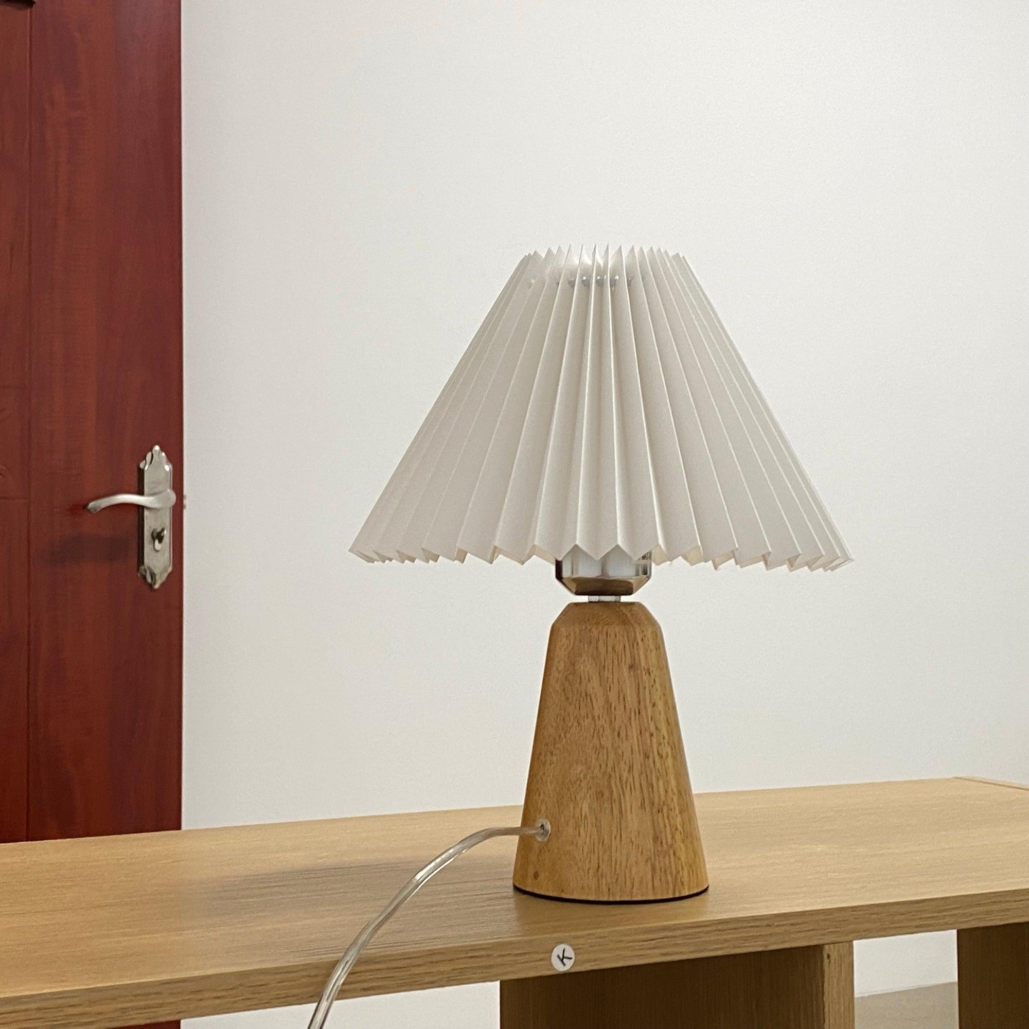 Facet Table Light, Bedside Table Lamp, detail 5