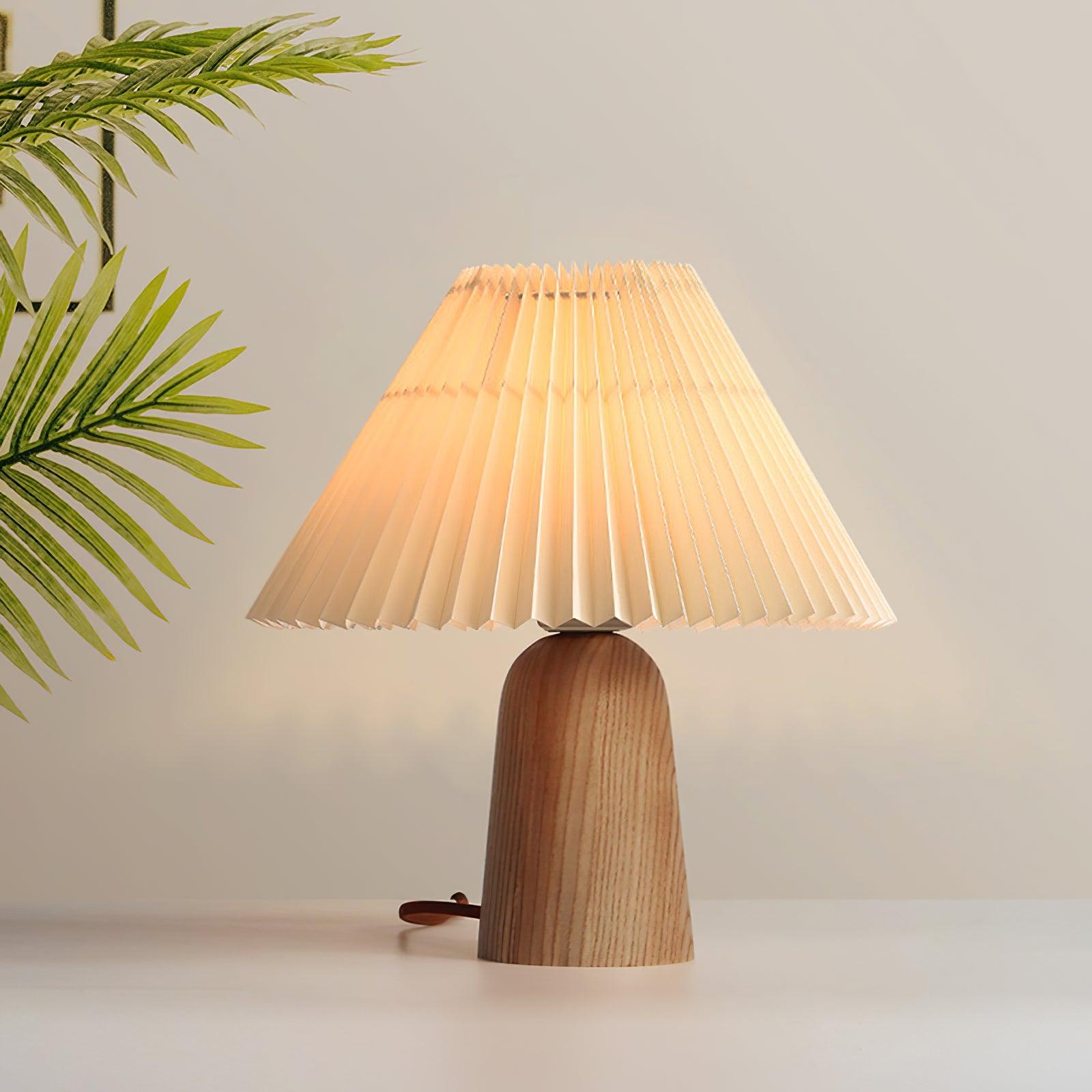 Facet Table Light, Bedside Table Lamp, detail 4