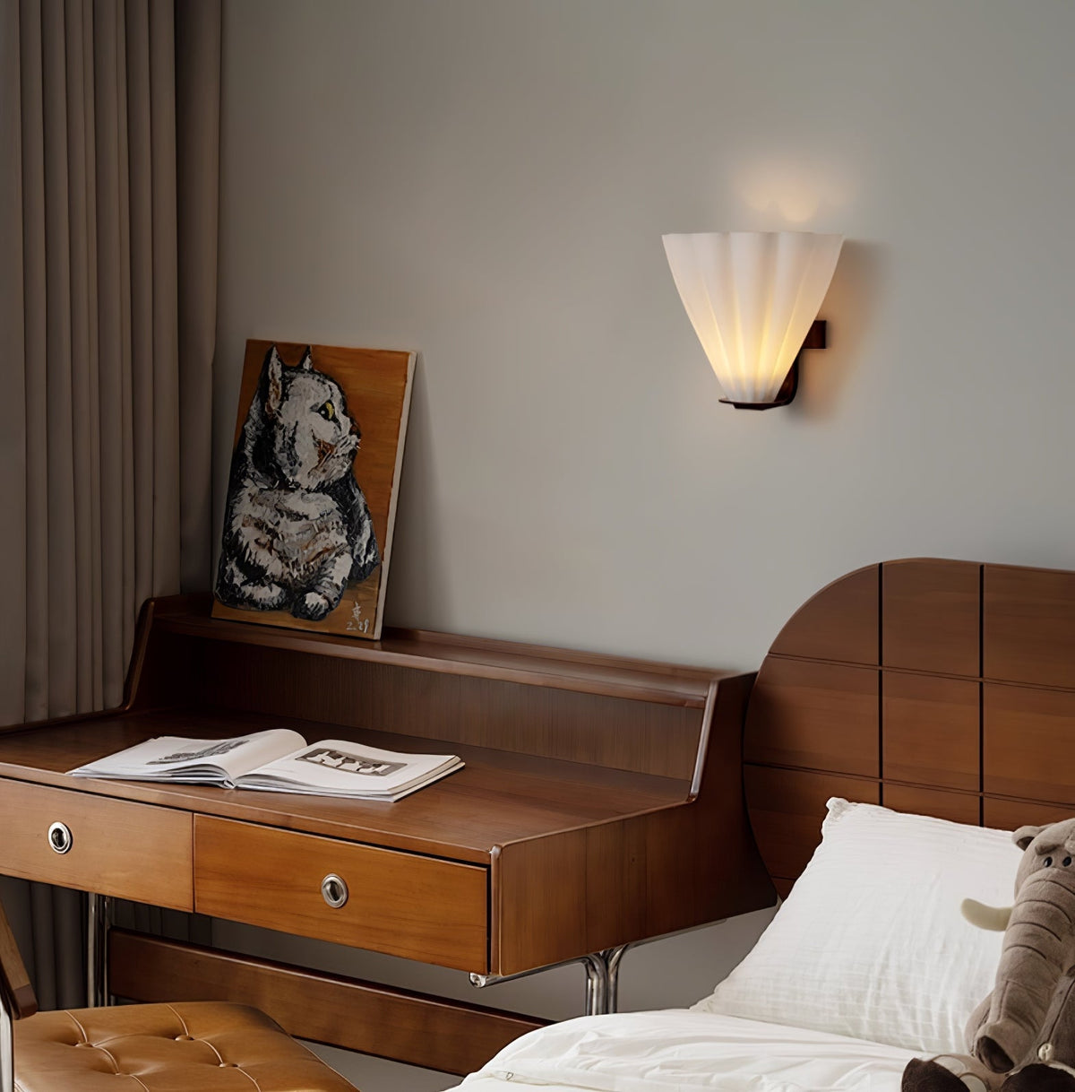 Fan Shaped Glass Wall Light, Hardwired Wall Sconce, detail 4