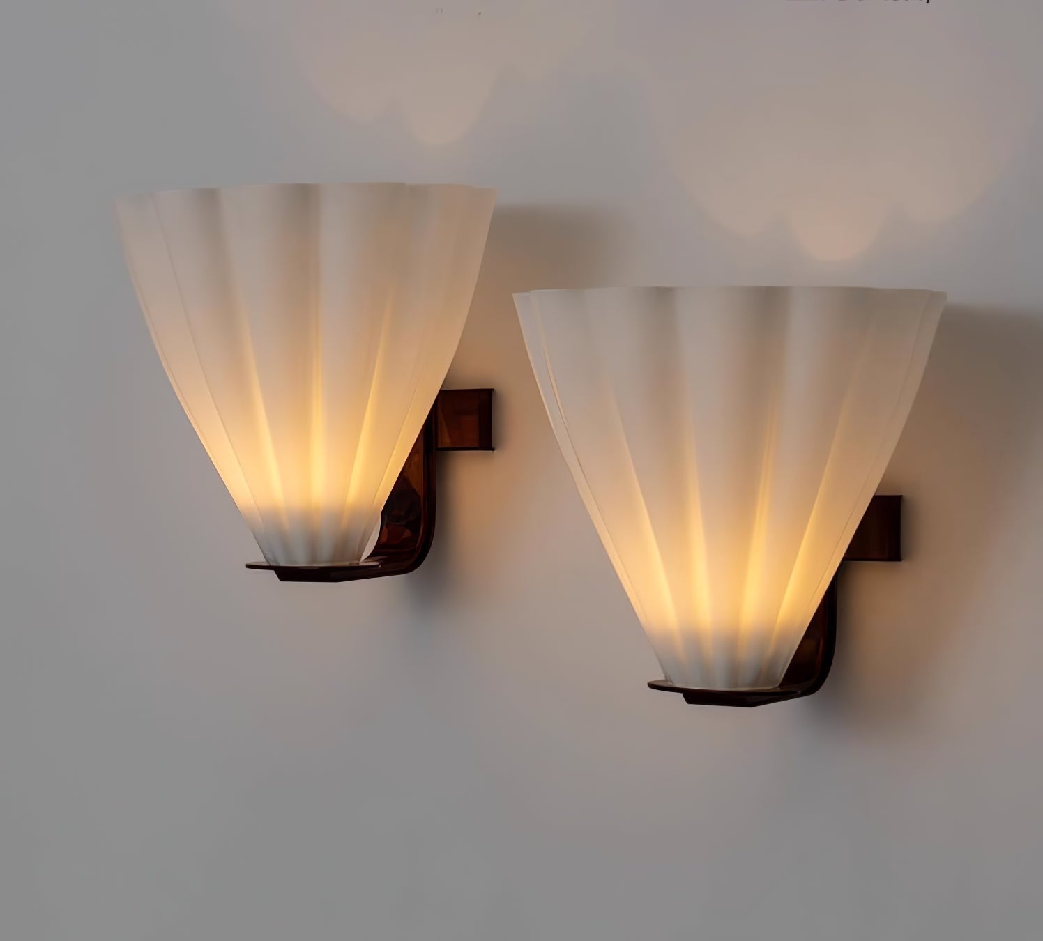 Fan Shaped Glass Wall Light, Hardwired Wall Sconce, detail 8