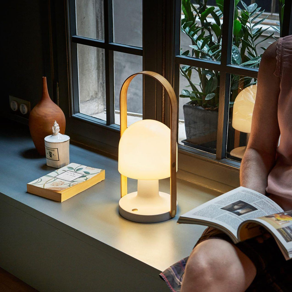 Portable Glass Charging Table Light, Bedside Table Lamp, detail 7