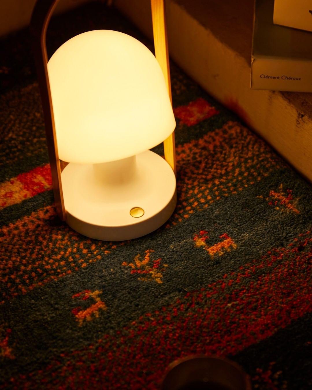 Follow Me Table Light, Bedside Table Lamp, detail 54