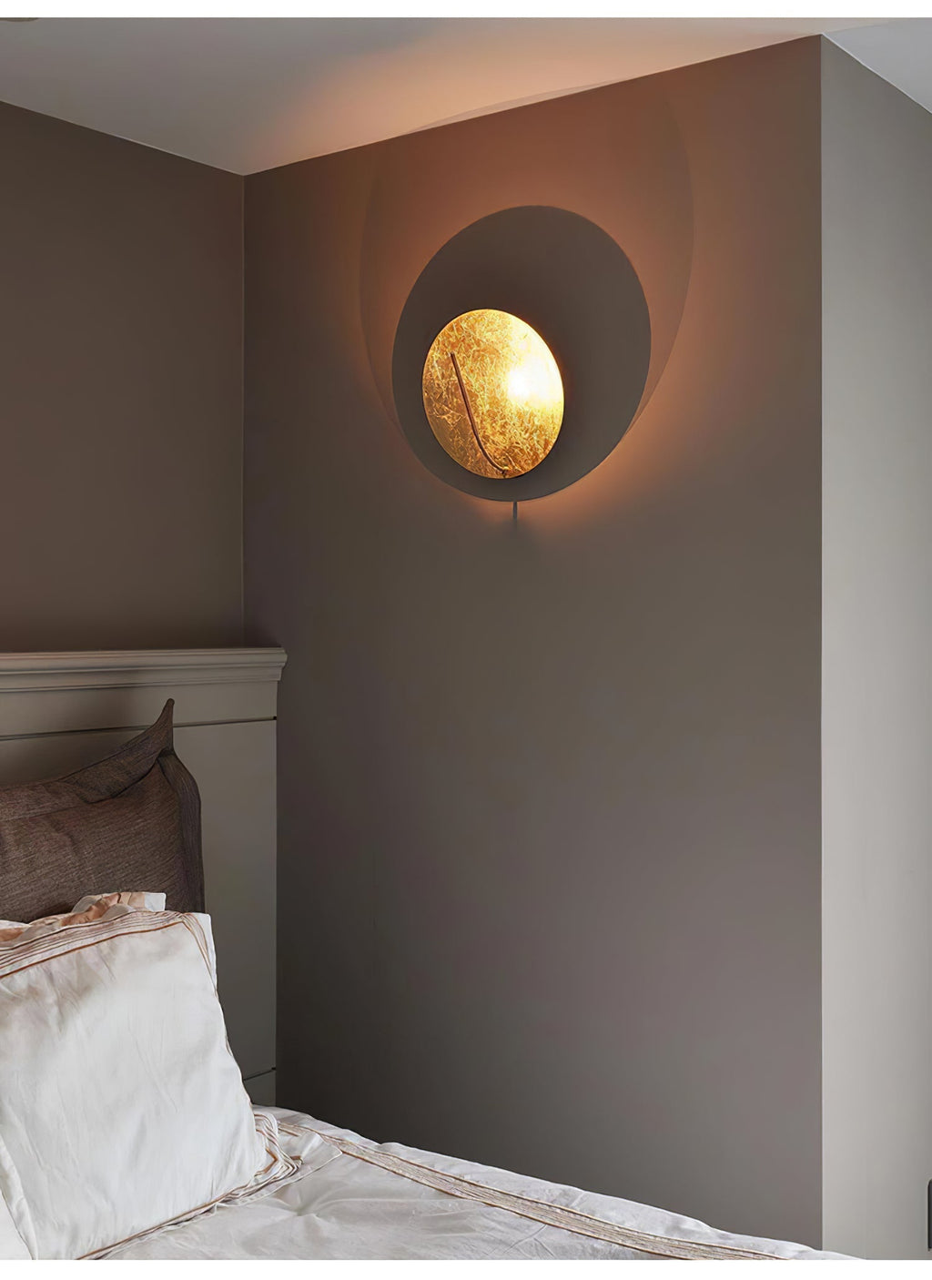 Golden Aura Wall Light, Hardwired Wall Sconce, detail 3